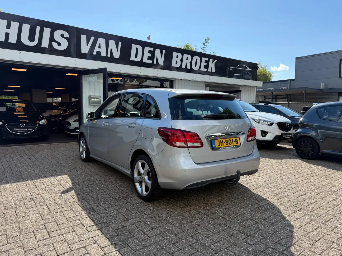 Mercedes-Benz B 180 Prestige|Airco|Navi|Cruise|Pdc|Trekh|Stoelverw|Lmv Zilver - 2