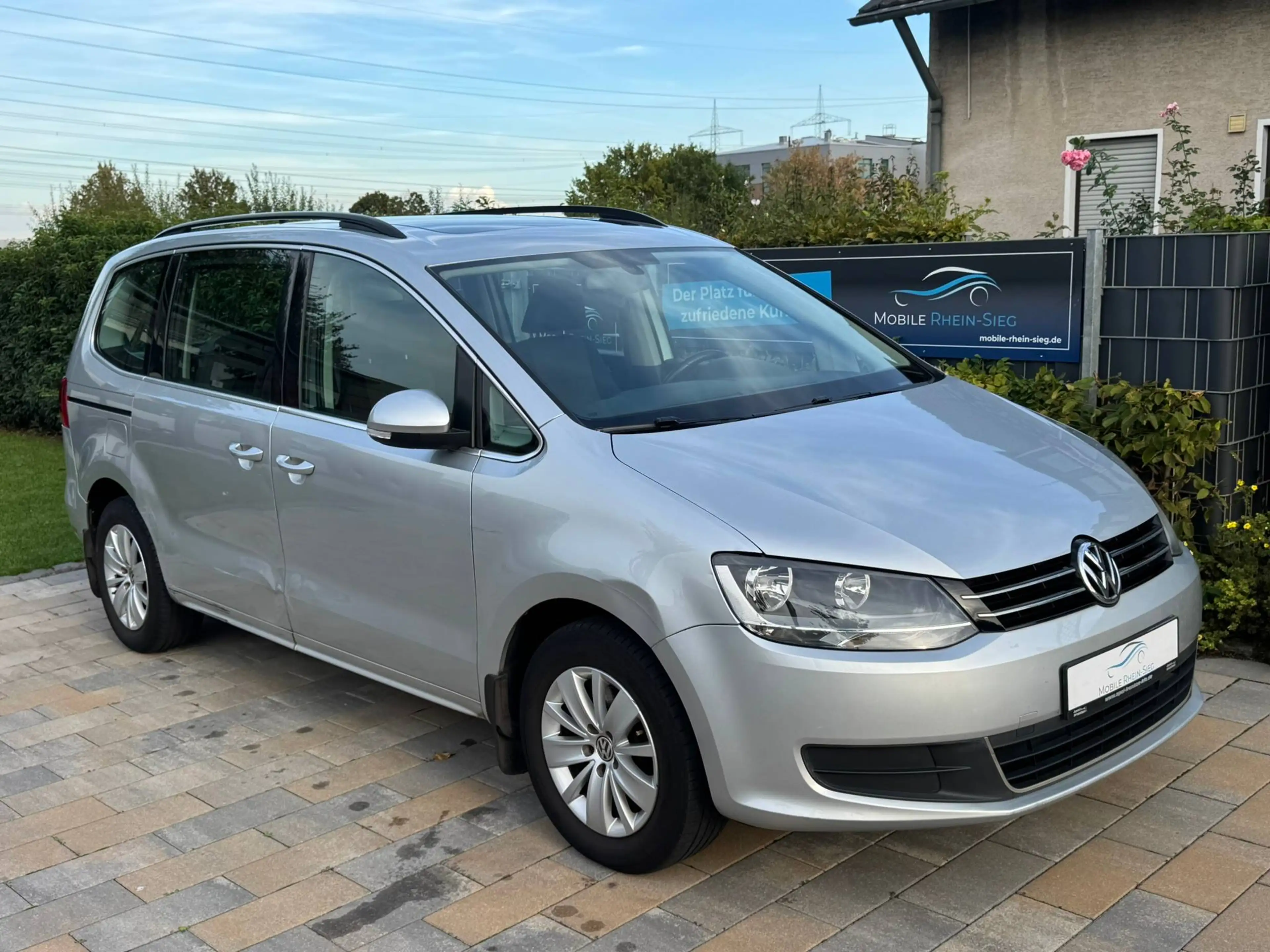 Volkswagen Sharan Comfortline BMT — photo 7