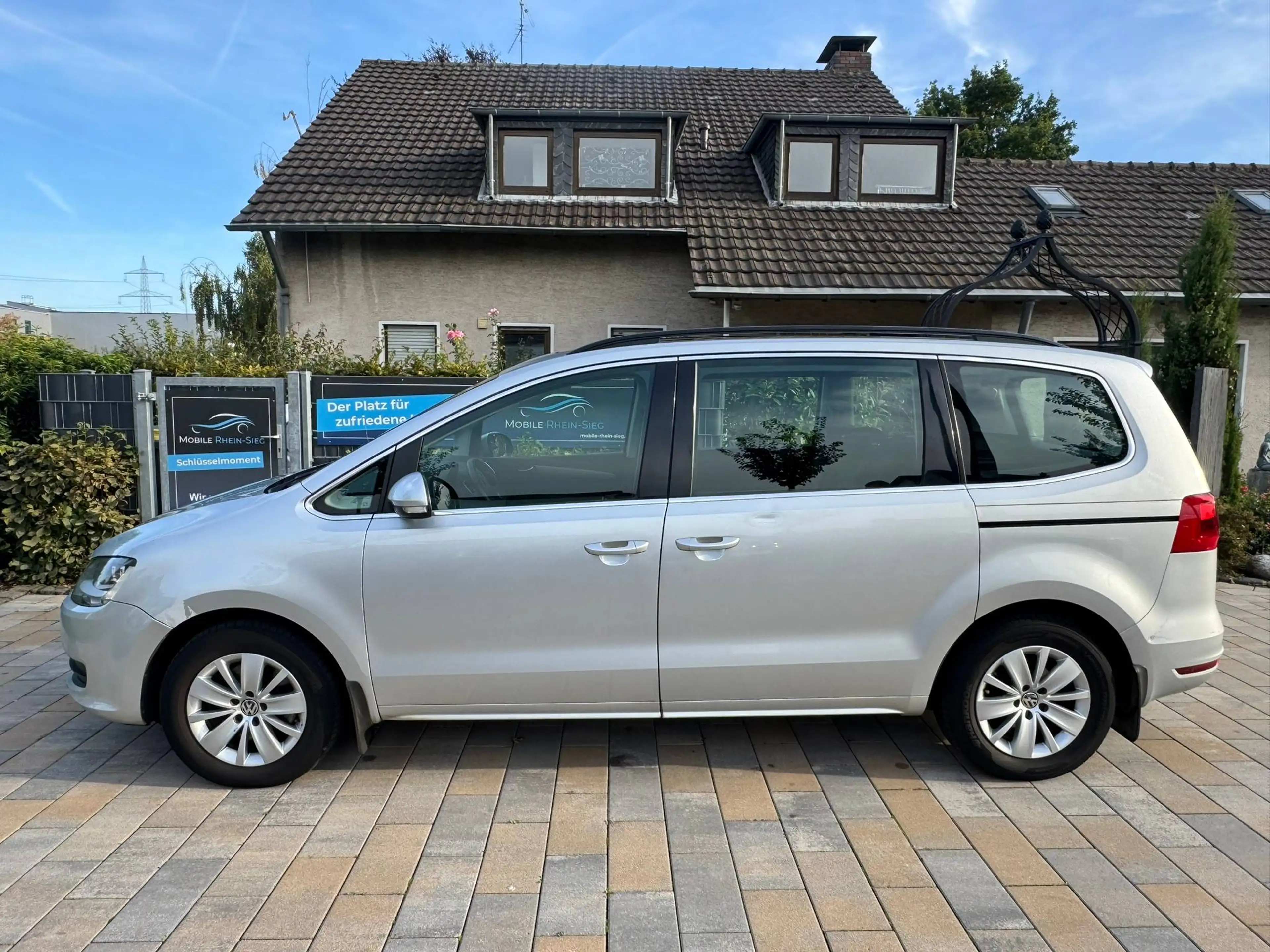 Volkswagen Sharan Comfortline BMT — photo 5