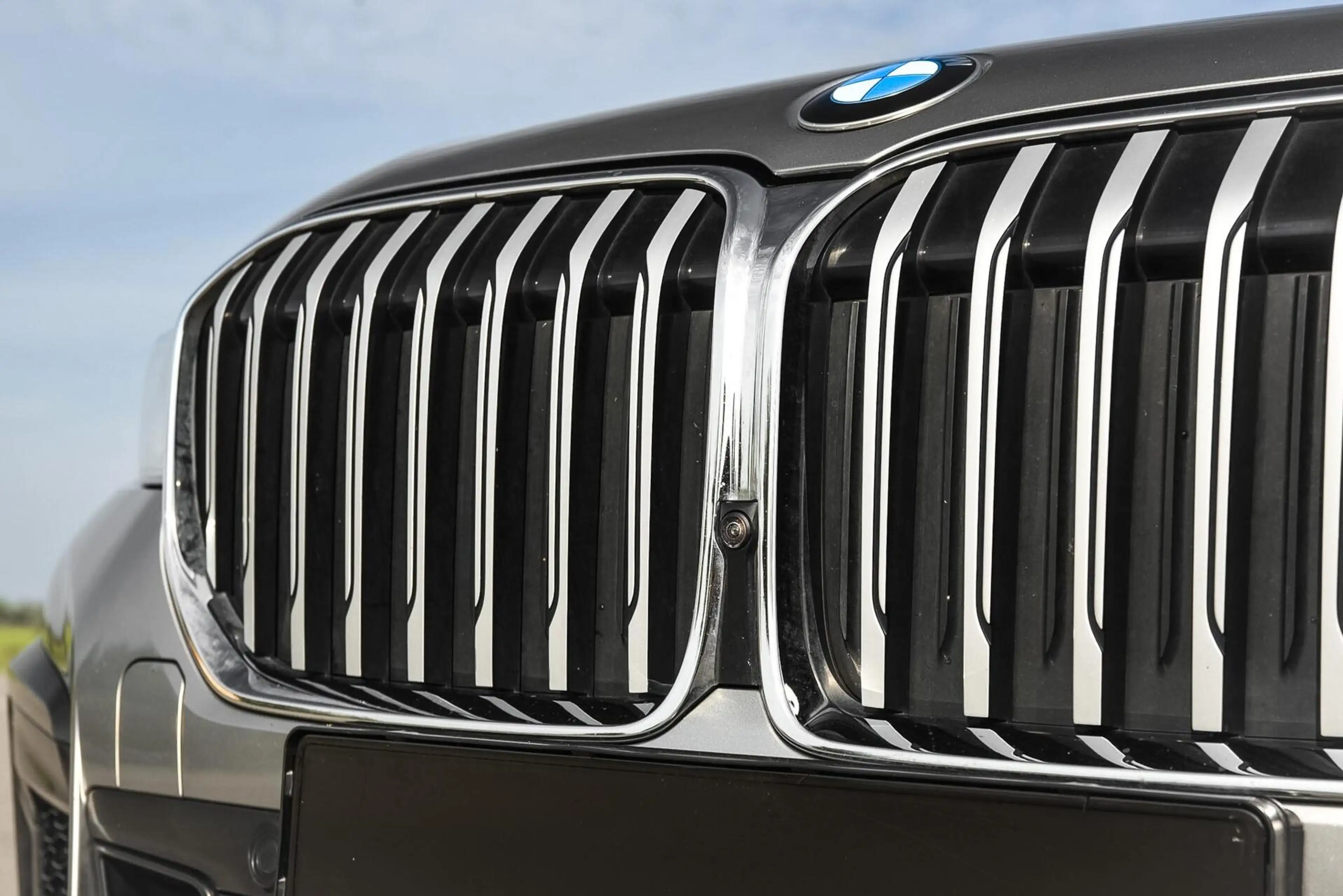 BMW 745 7-serie 745Le High Executive — photo 7