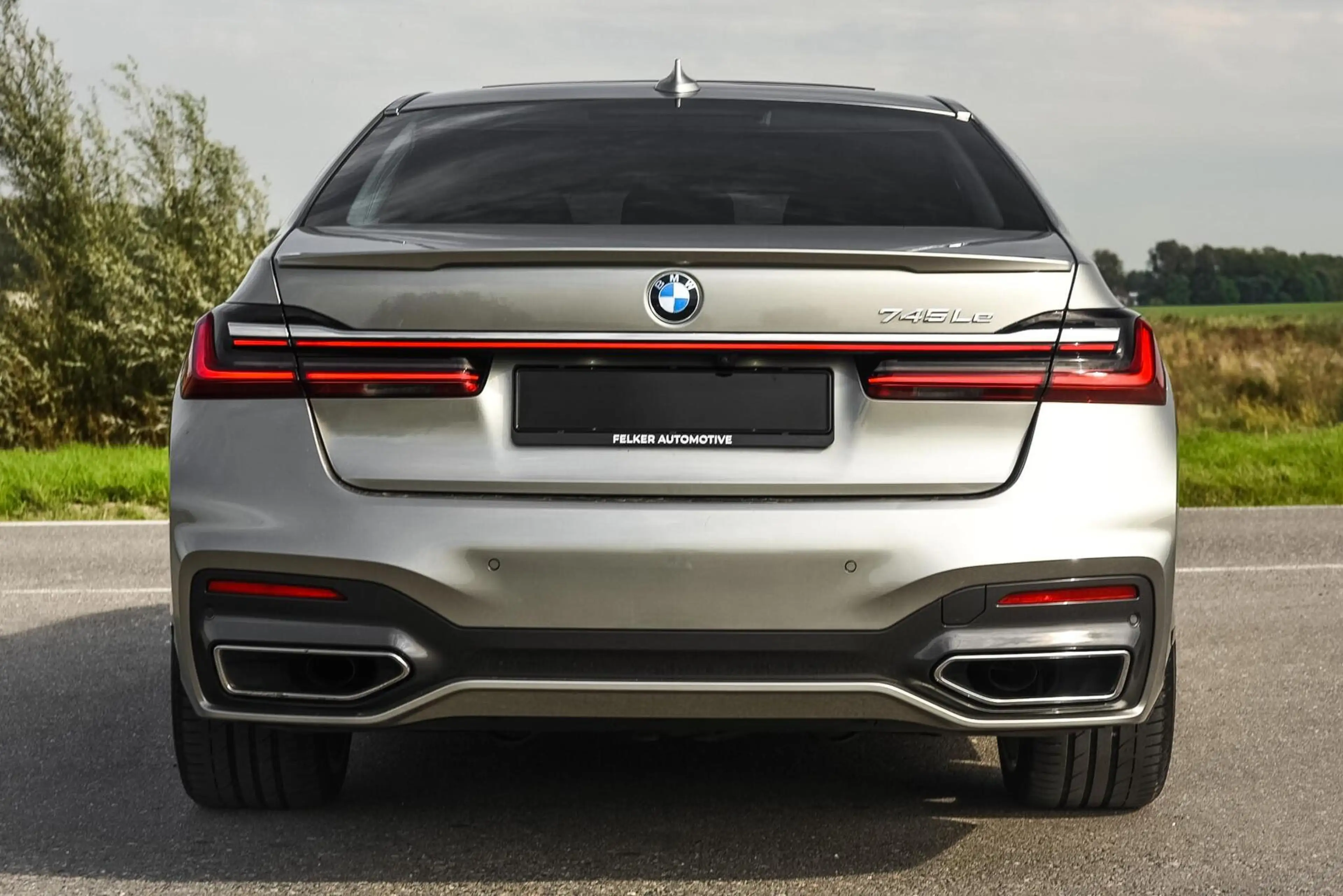 BMW 745 7-serie 745Le High Executive — photo 13