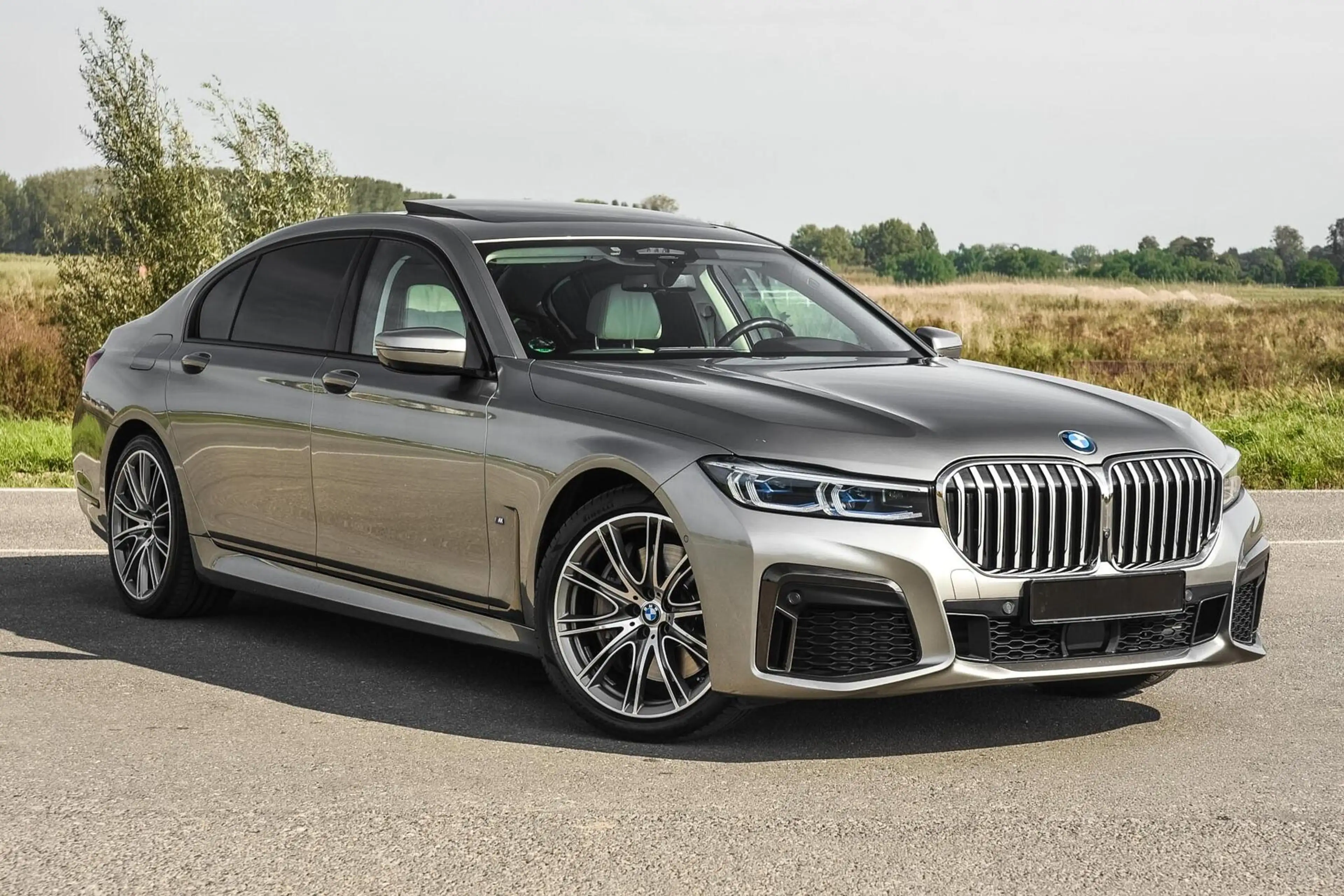 BMW 745 7-serie 745Le High Executive — photo 5