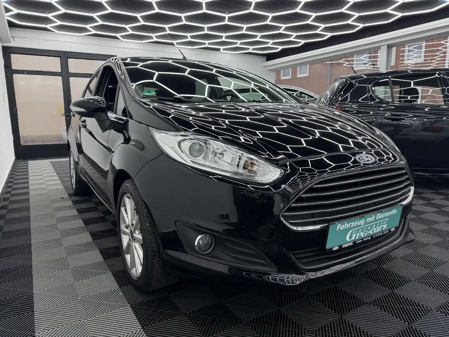 Ford Fiesta Titanium * HU NEU * SITZHEIZUNG * TOP * 1.HAND Schwarz - 1