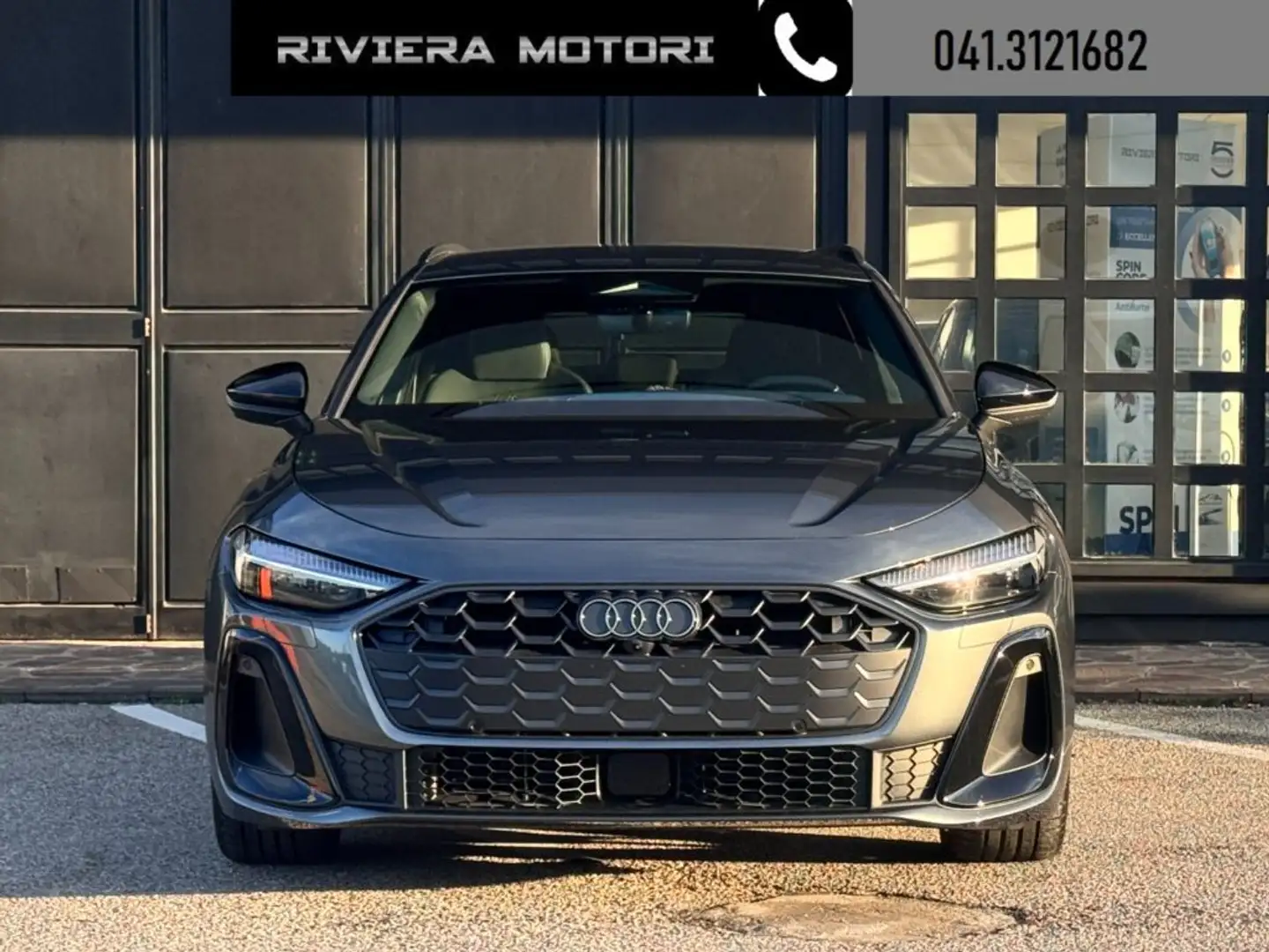 Audi A5 Avant TDI 204CV S tronic mHEV+ S Line edition Grau - 2