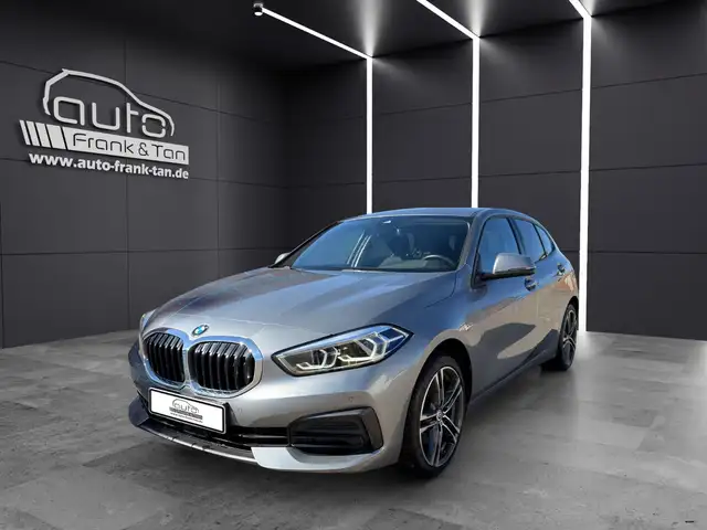 BMW 118 *LED*Apple*Navi*PDC*Fernlichtassistent*DAB*