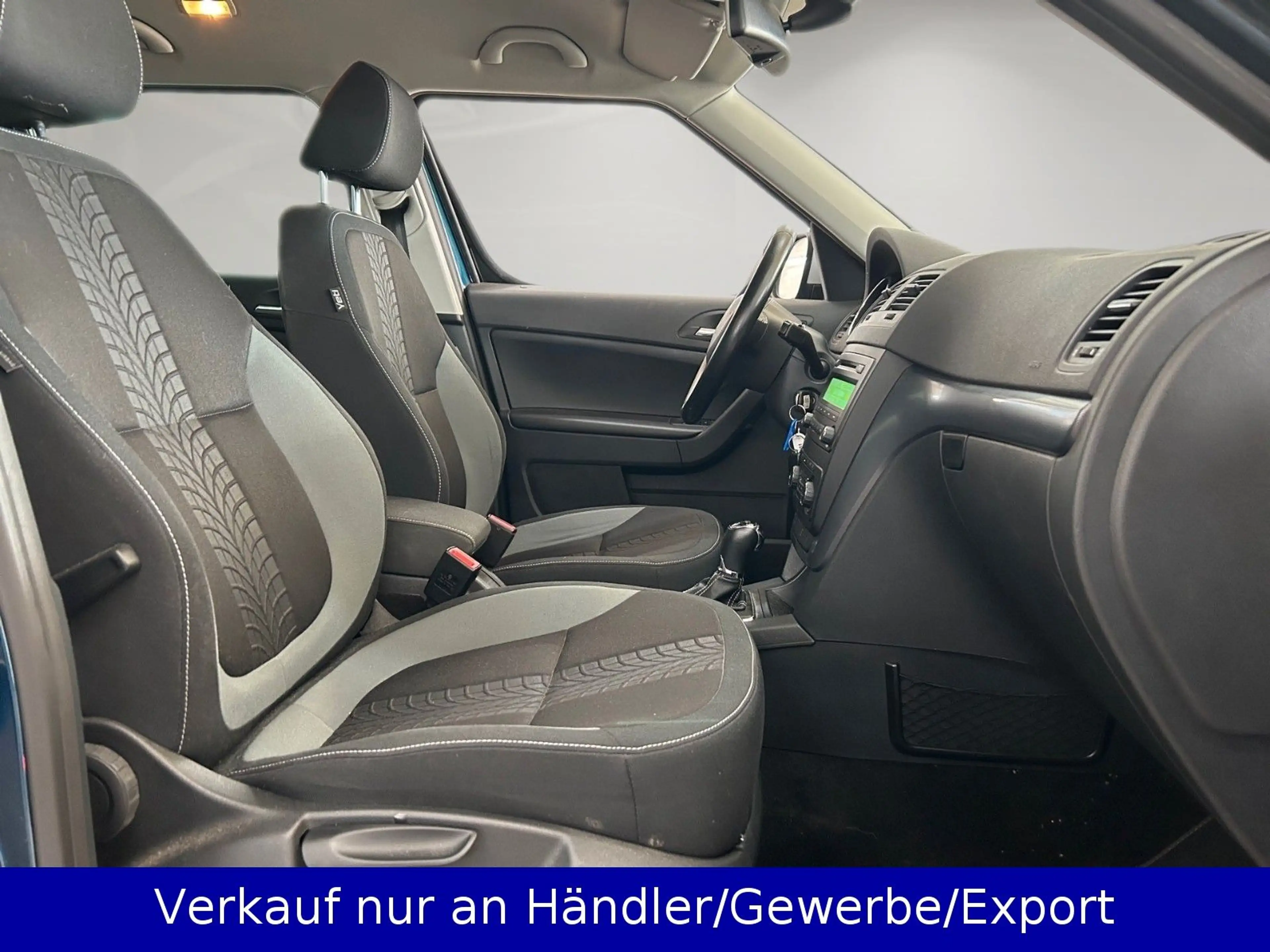 Skoda Yeti 1.4 TSI Automatik AAC Xenon SHZ PDC — photo 14