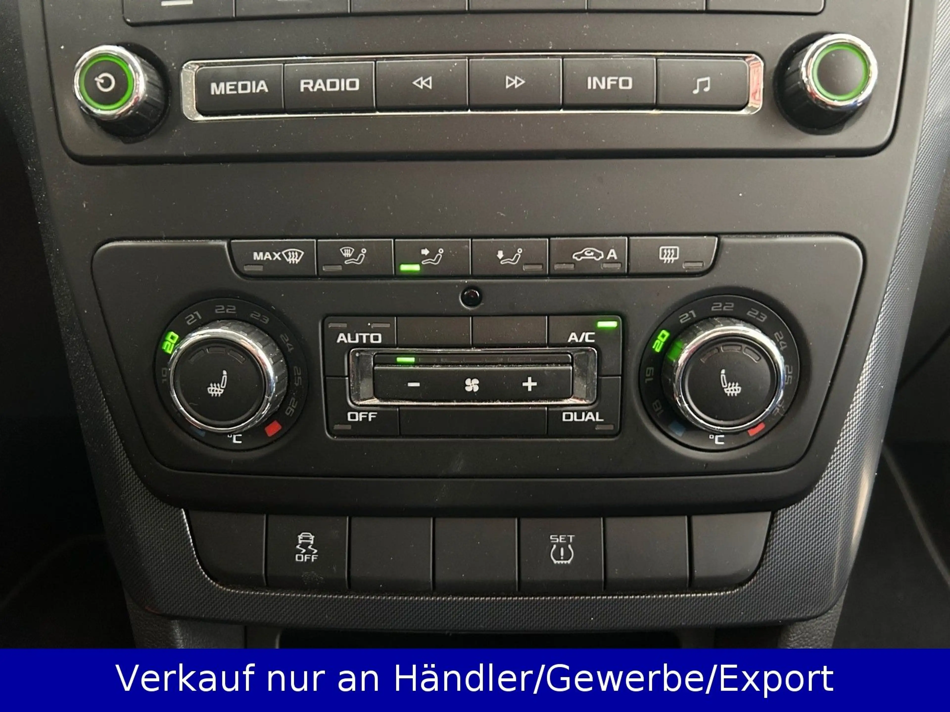 Skoda Yeti 1.4 TSI Automatik AAC Xenon SHZ PDC — photo 13