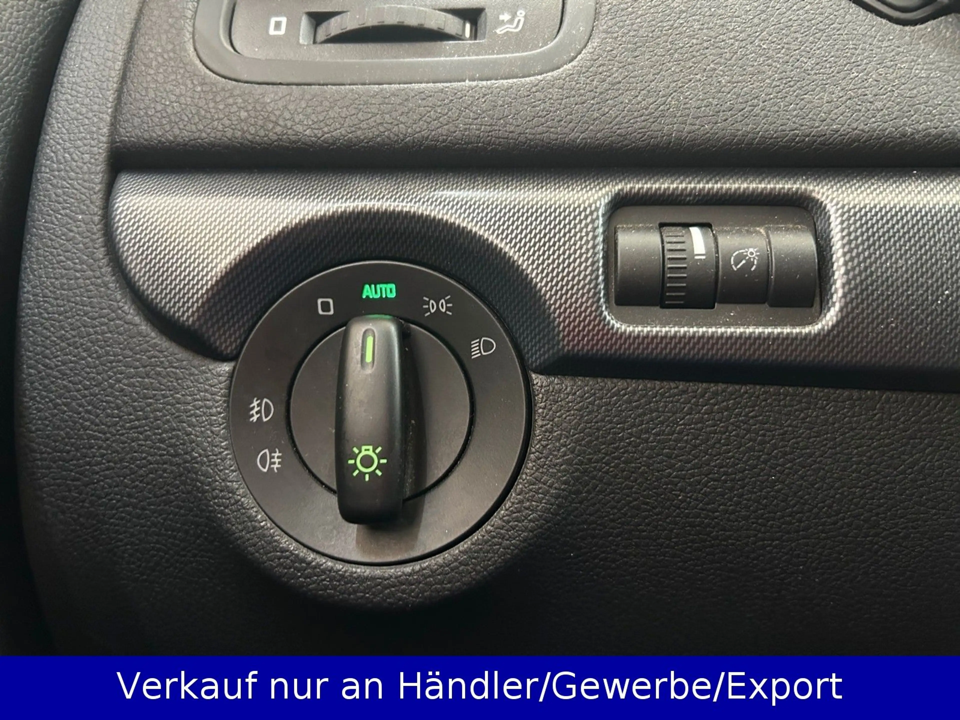 Skoda Yeti 1.4 TSI Automatik AAC Xenon SHZ PDC — photo 15