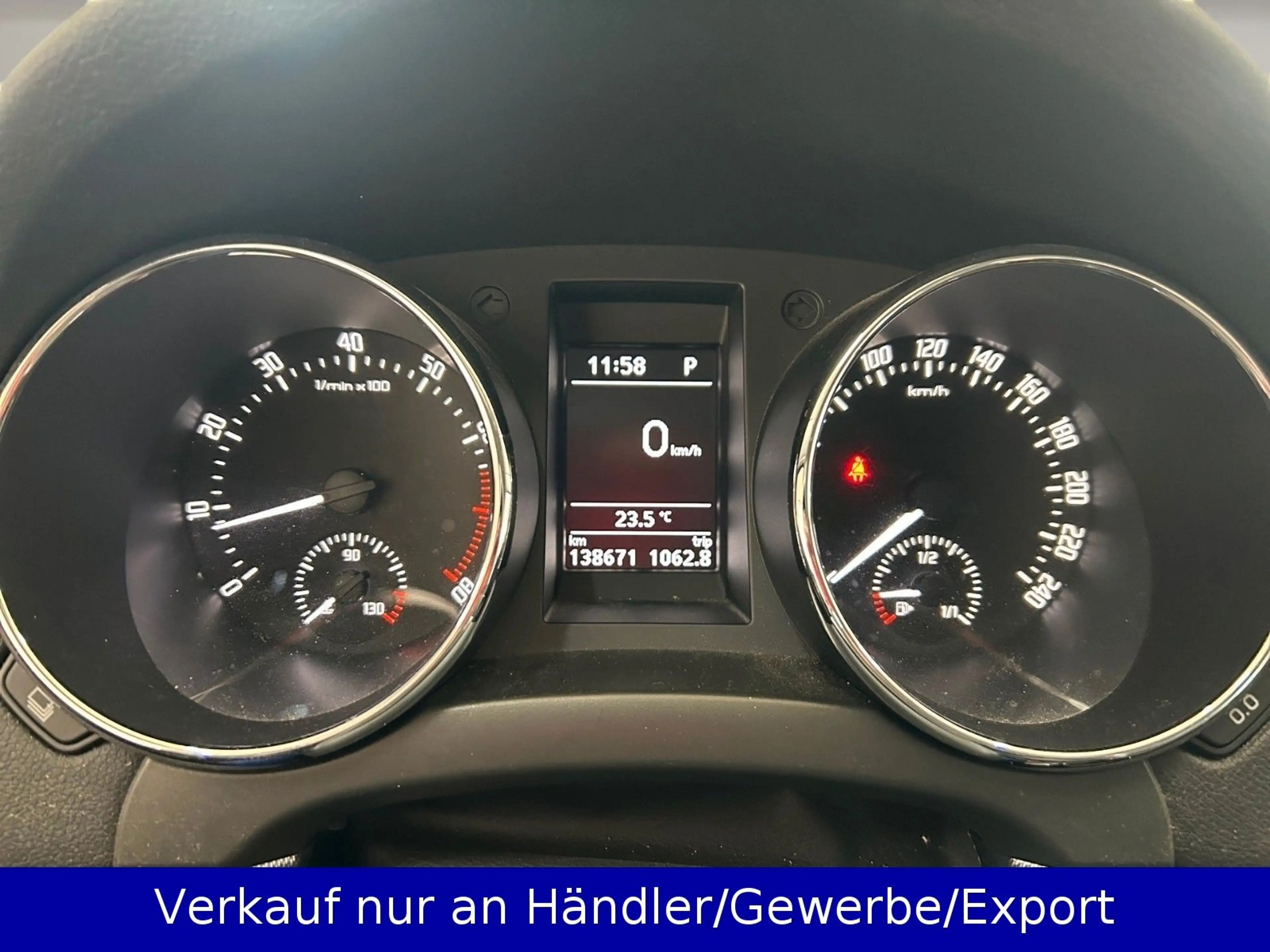 Skoda Yeti 1.4 TSI Automatik AAC Xenon SHZ PDC — photo 10