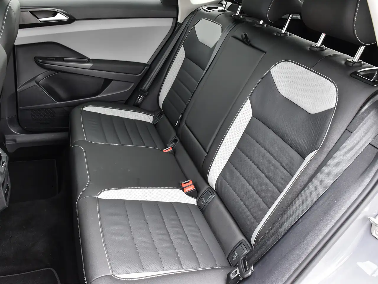 Volkswagen Taos снимка Volkswagen Taos