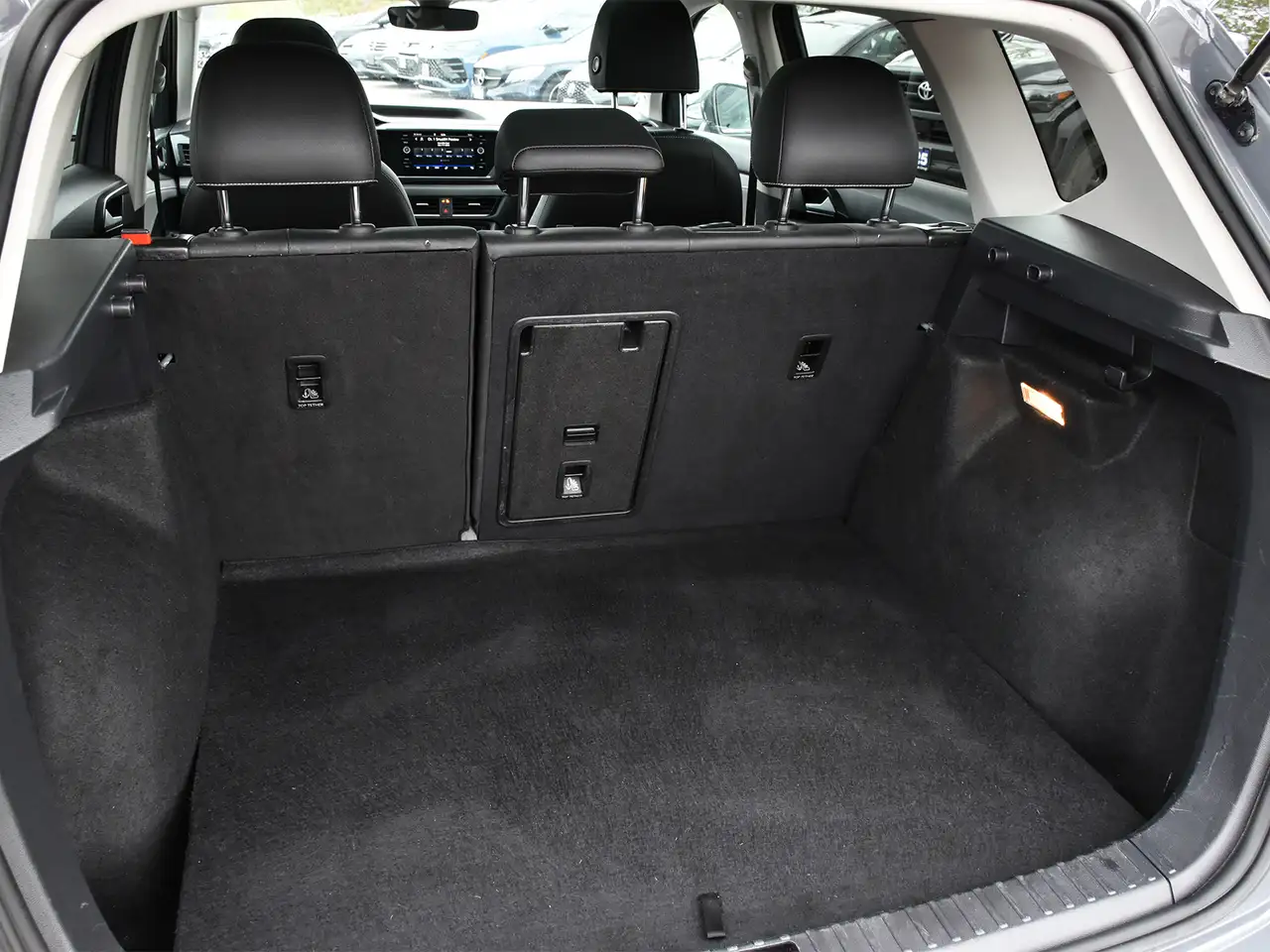 Volkswagen Taos снимка Volkswagen Taos