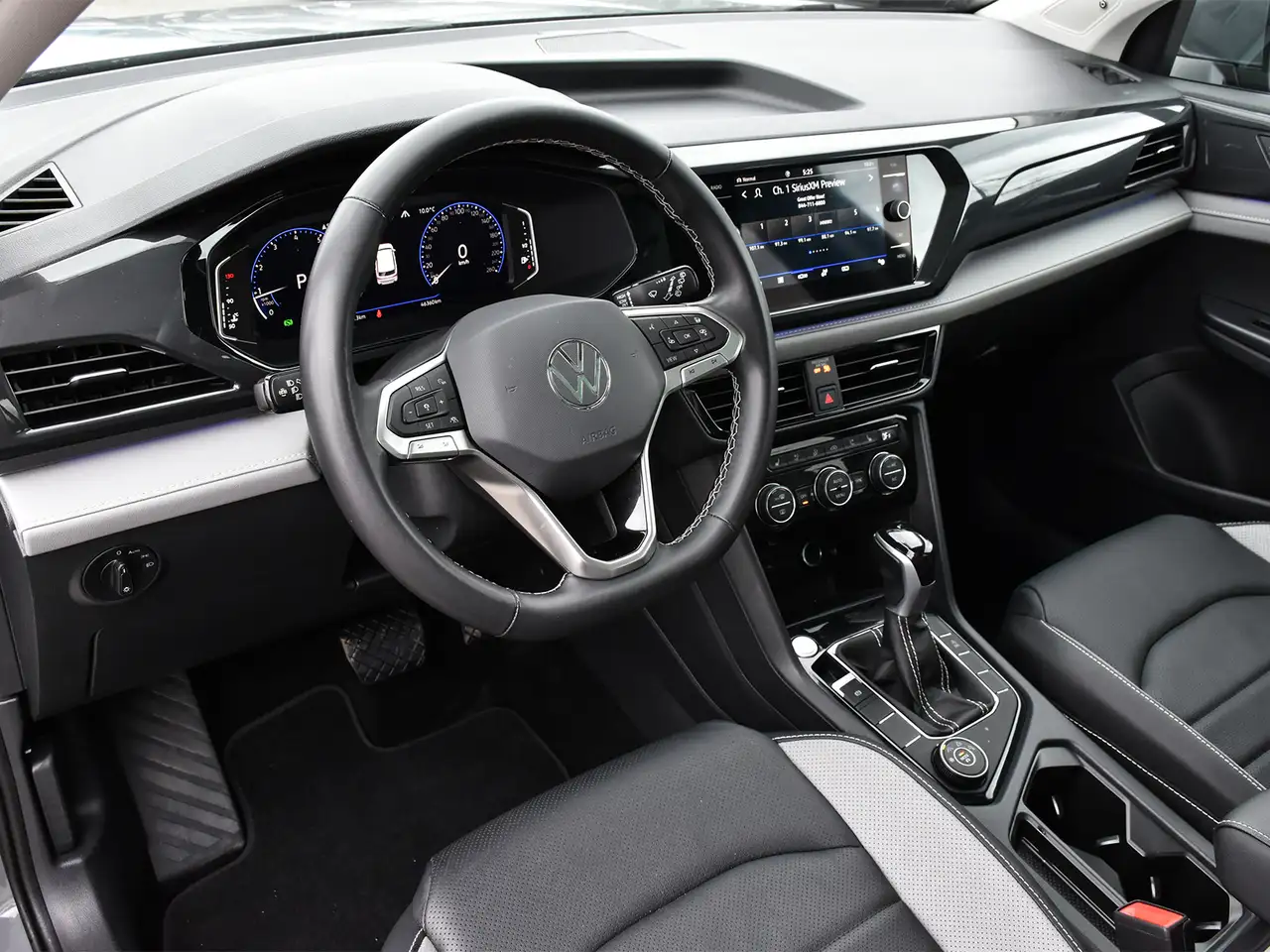Volkswagen Taos снимка Volkswagen Taos