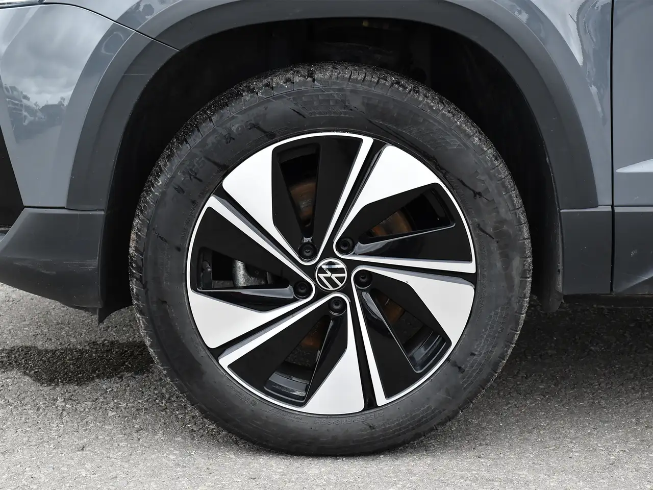 Volkswagen Taos снимка Volkswagen Taos
