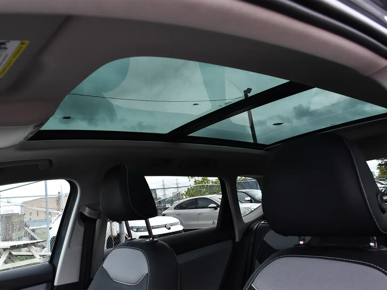 Volkswagen Taos снимка Volkswagen Taos