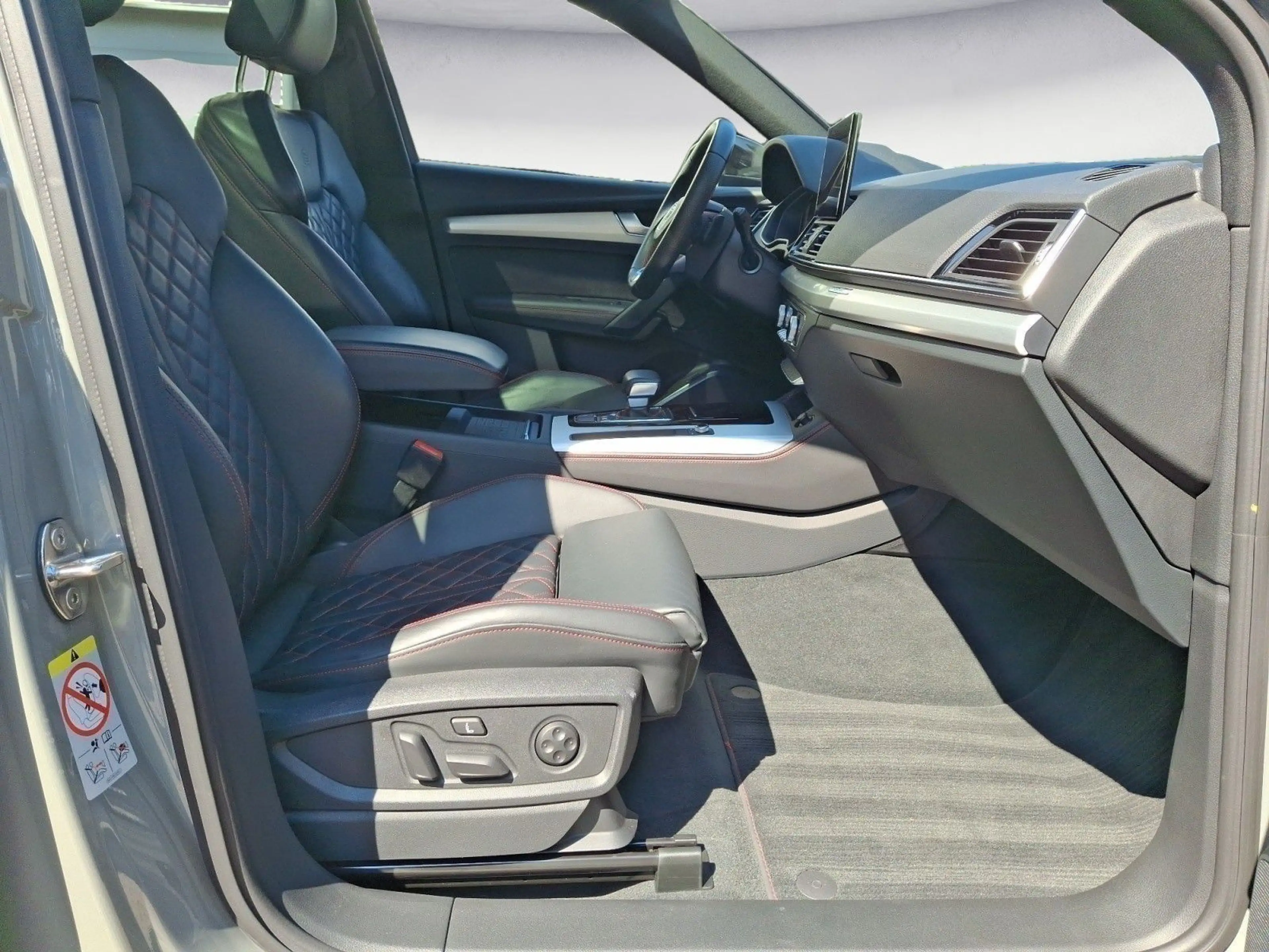 Audi SQ5 3,0 TDI 251 kW q tiptronic — photo 13