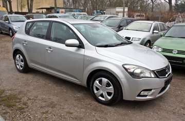 Ceed / Navi/TÜV/AU 03/2027