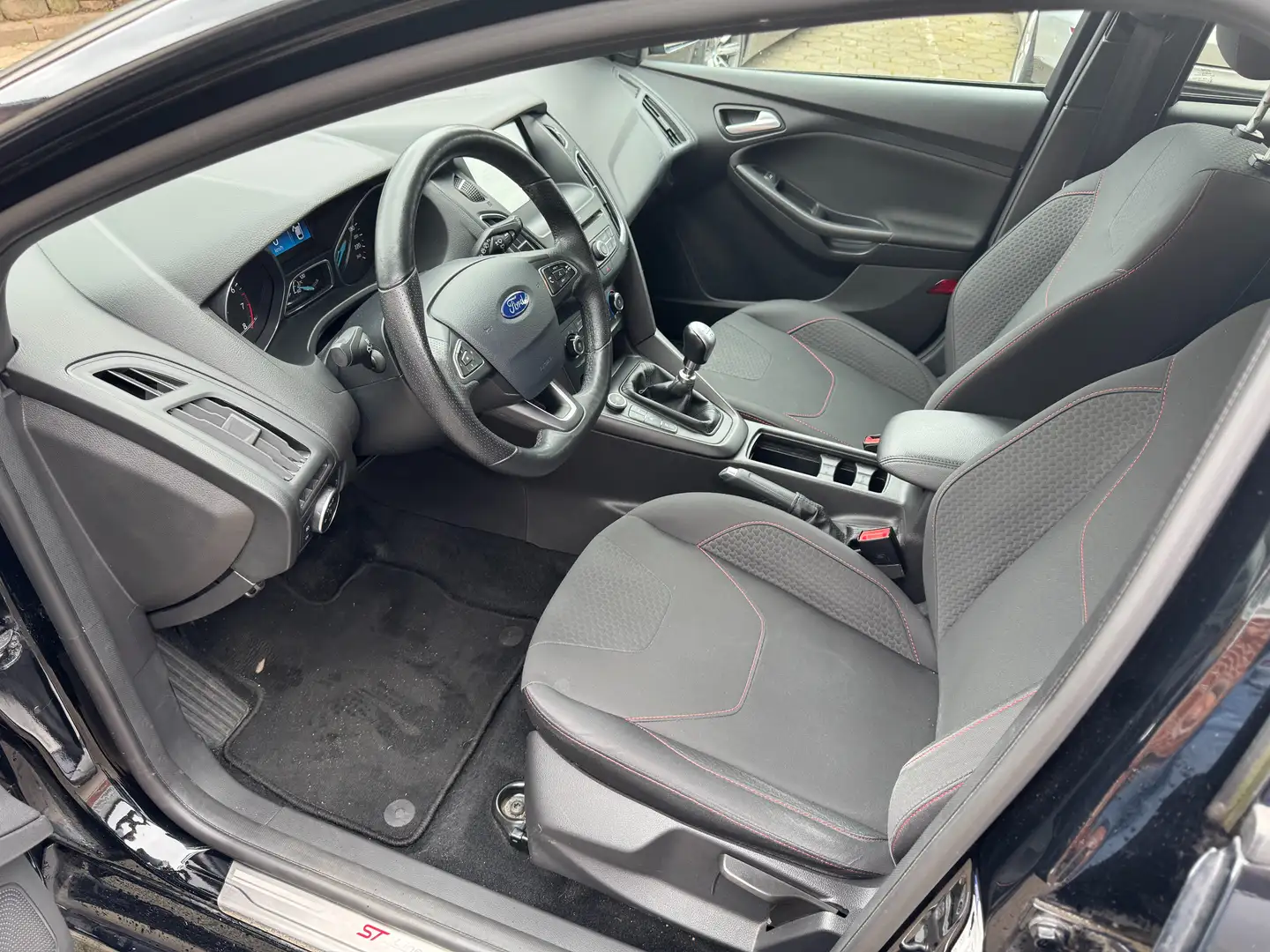 Ford Focus ST-Line Nero - 2