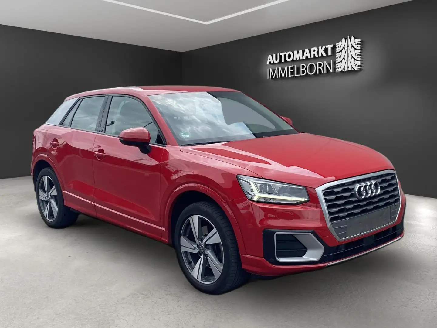 Audi Q2 sportLED*Navi*Tempo*Park*1Hand*TÜV neu Rojo - 1