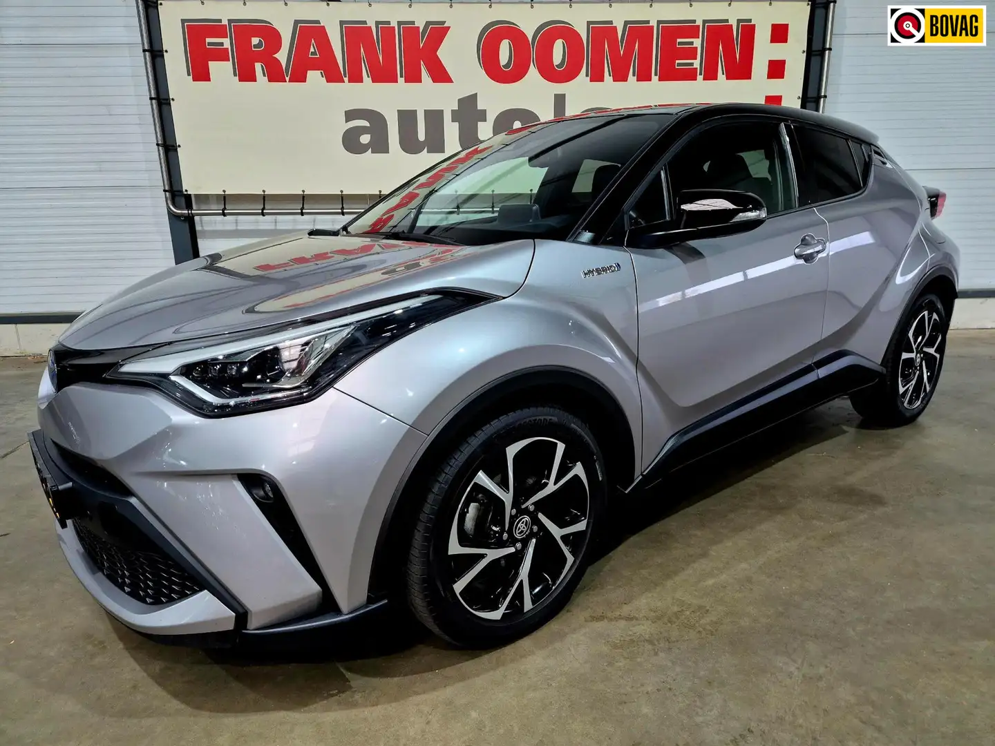 Toyota C-HR 1.8 Hybrid Adventure + Dealer OH|Keyless|Camera|Na Gris - 1