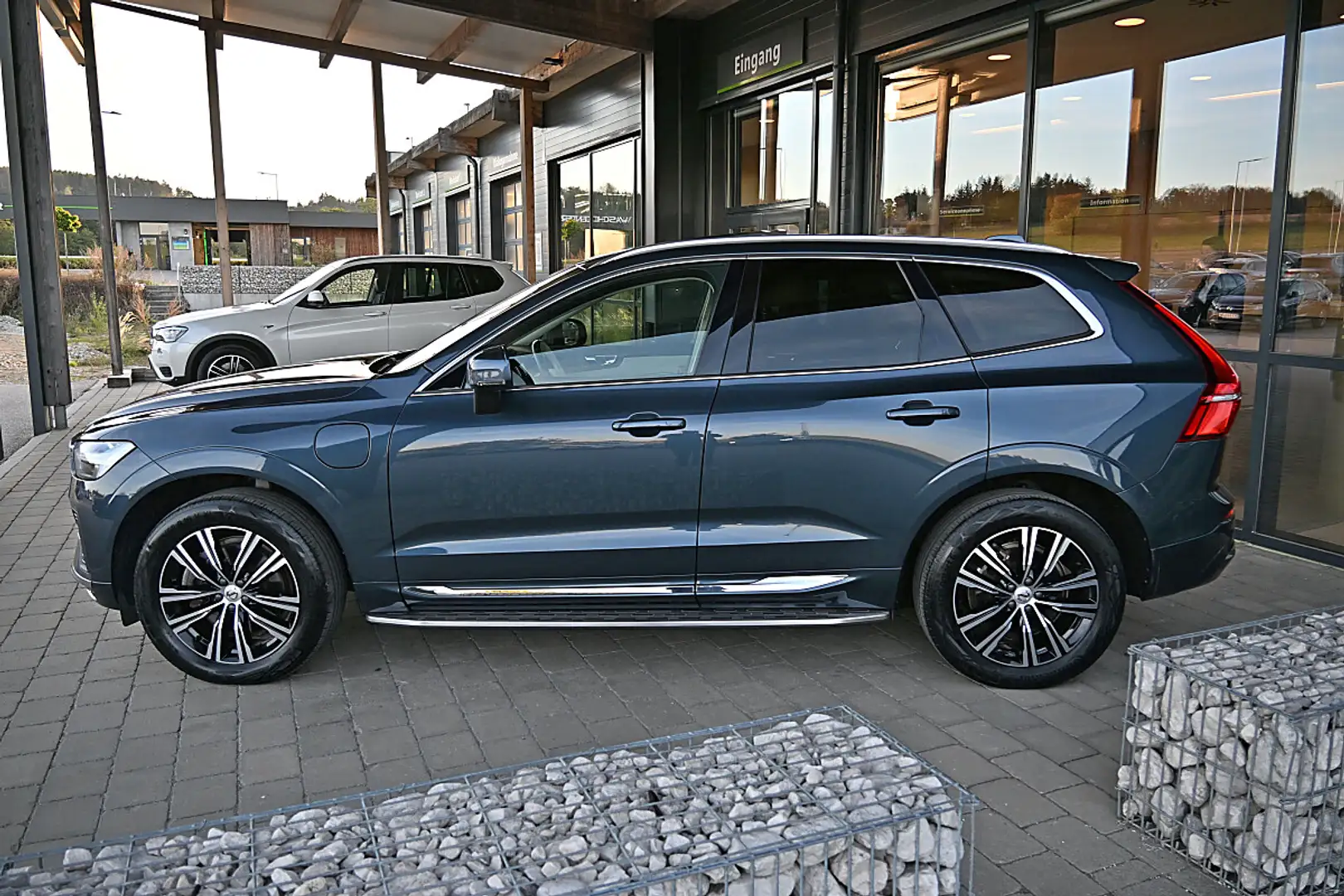 Volvo XC60 T6 AWD Recharge PHEV Inscription Geartronic ACC... Blau - 2