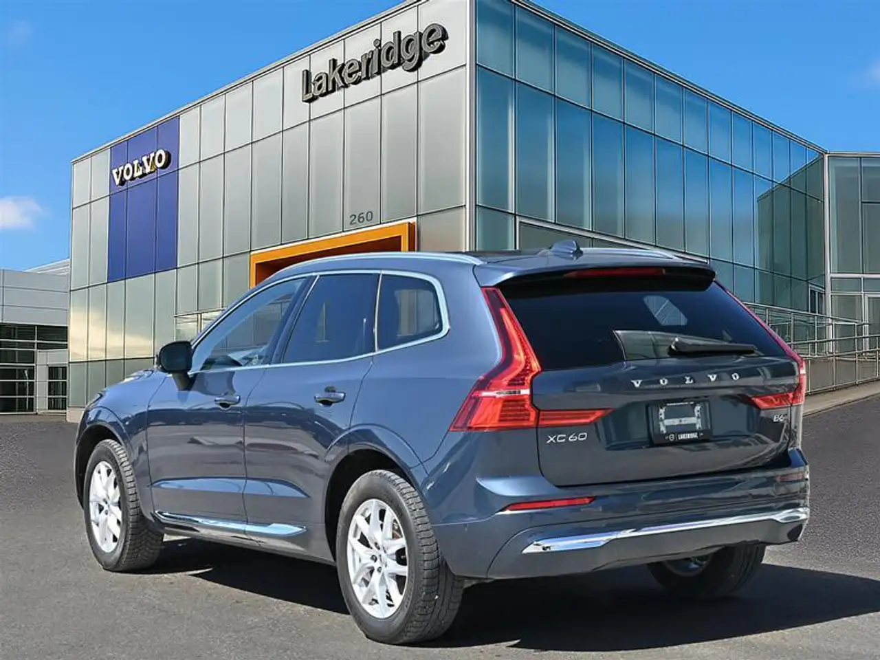 Volvo XC60 снимка Volvo XC60
