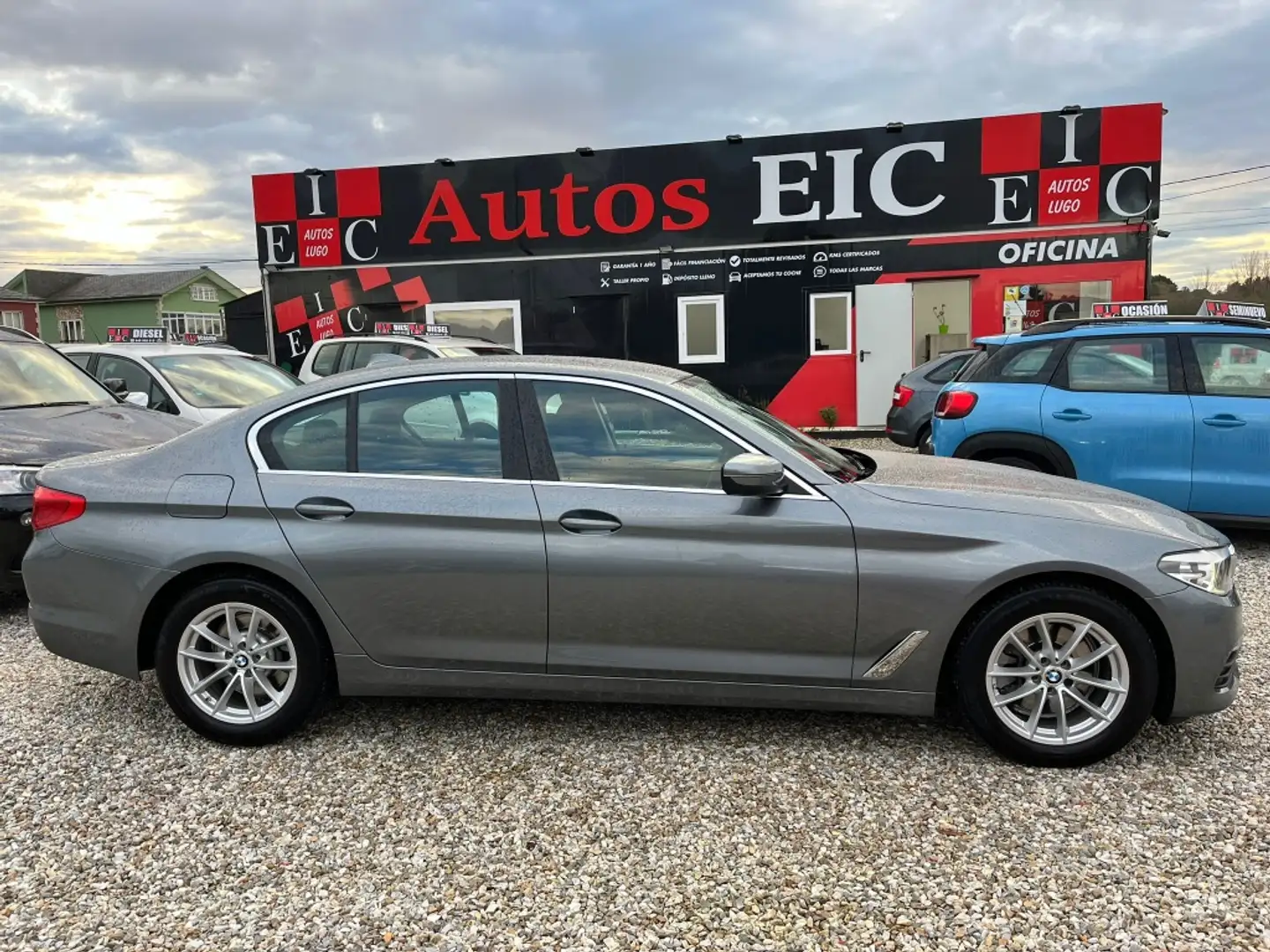 BMW 520 520dA Bleu - 2