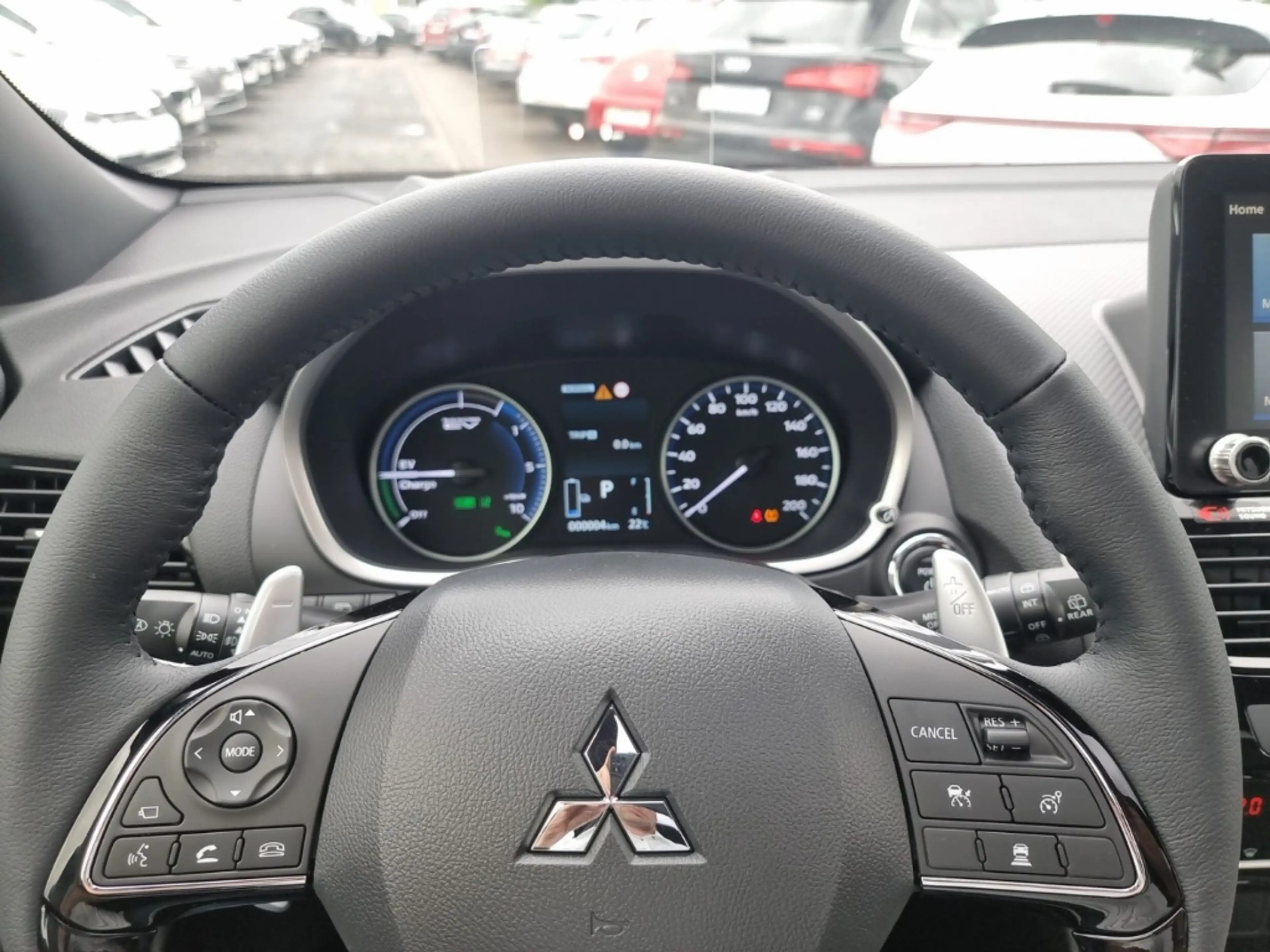 Mitsubishi Eclipse Cross Plug-In Hybrid Top Pano Navi Head-Up — photo 12