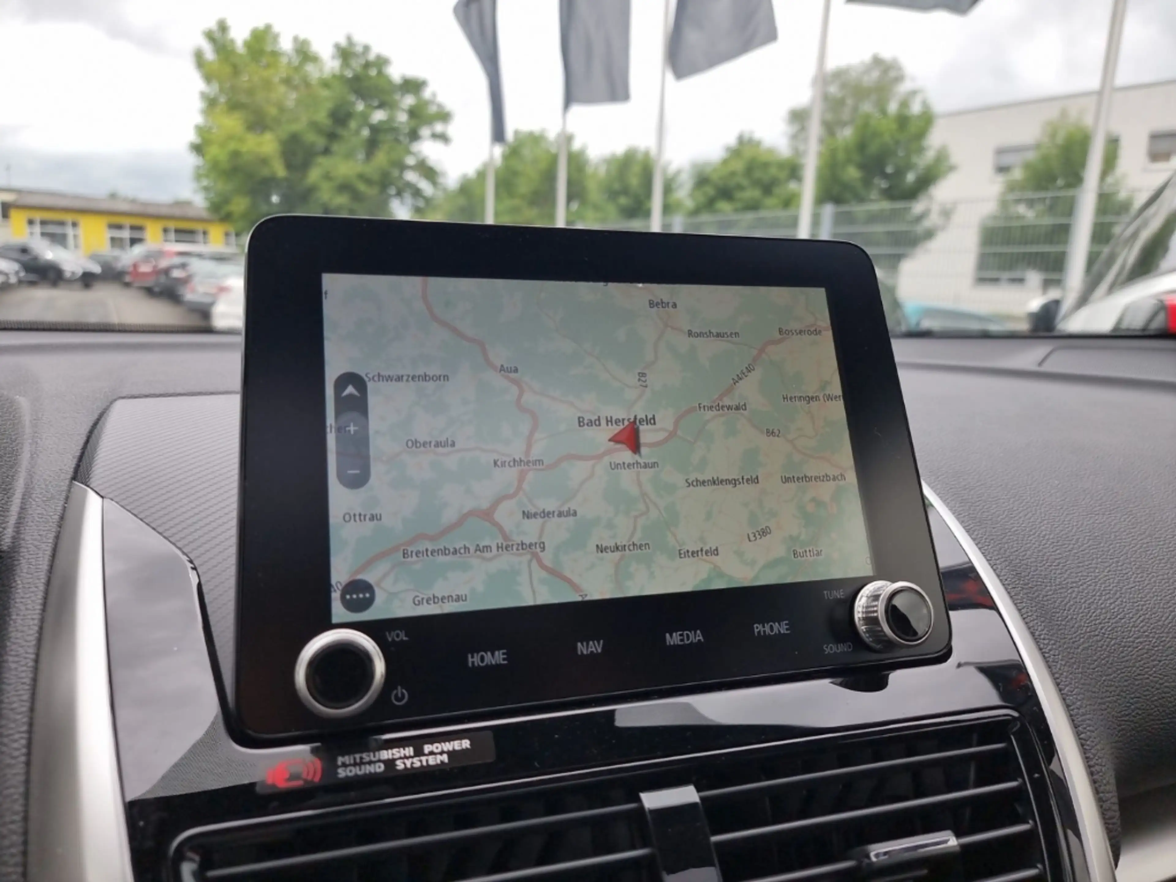 Mitsubishi Eclipse Cross Plug-In Hybrid Top Pano Navi Head-Up — photo 15
