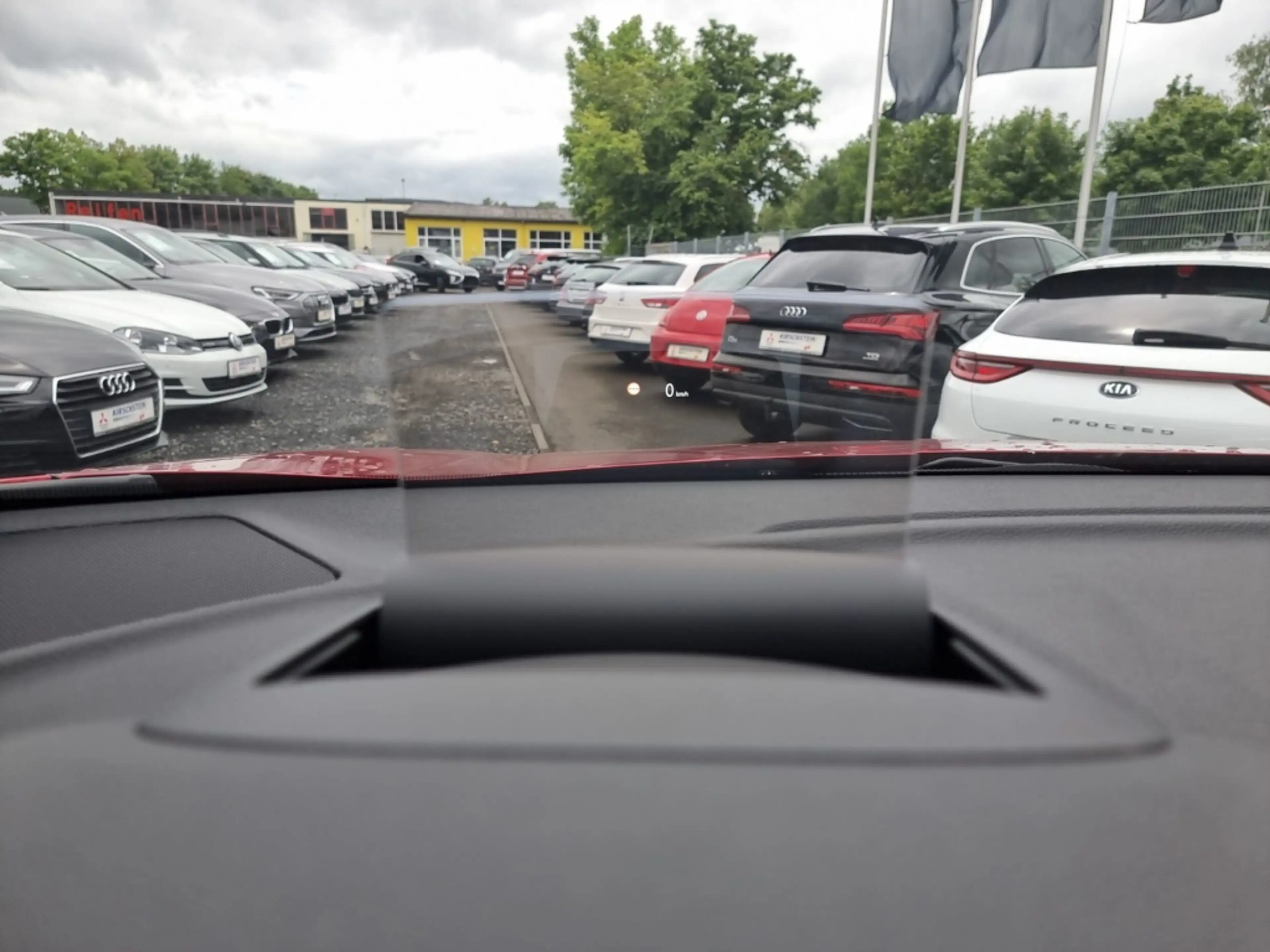 Mitsubishi Eclipse Cross Plug-In Hybrid Top Pano Navi Head-Up — photo 13