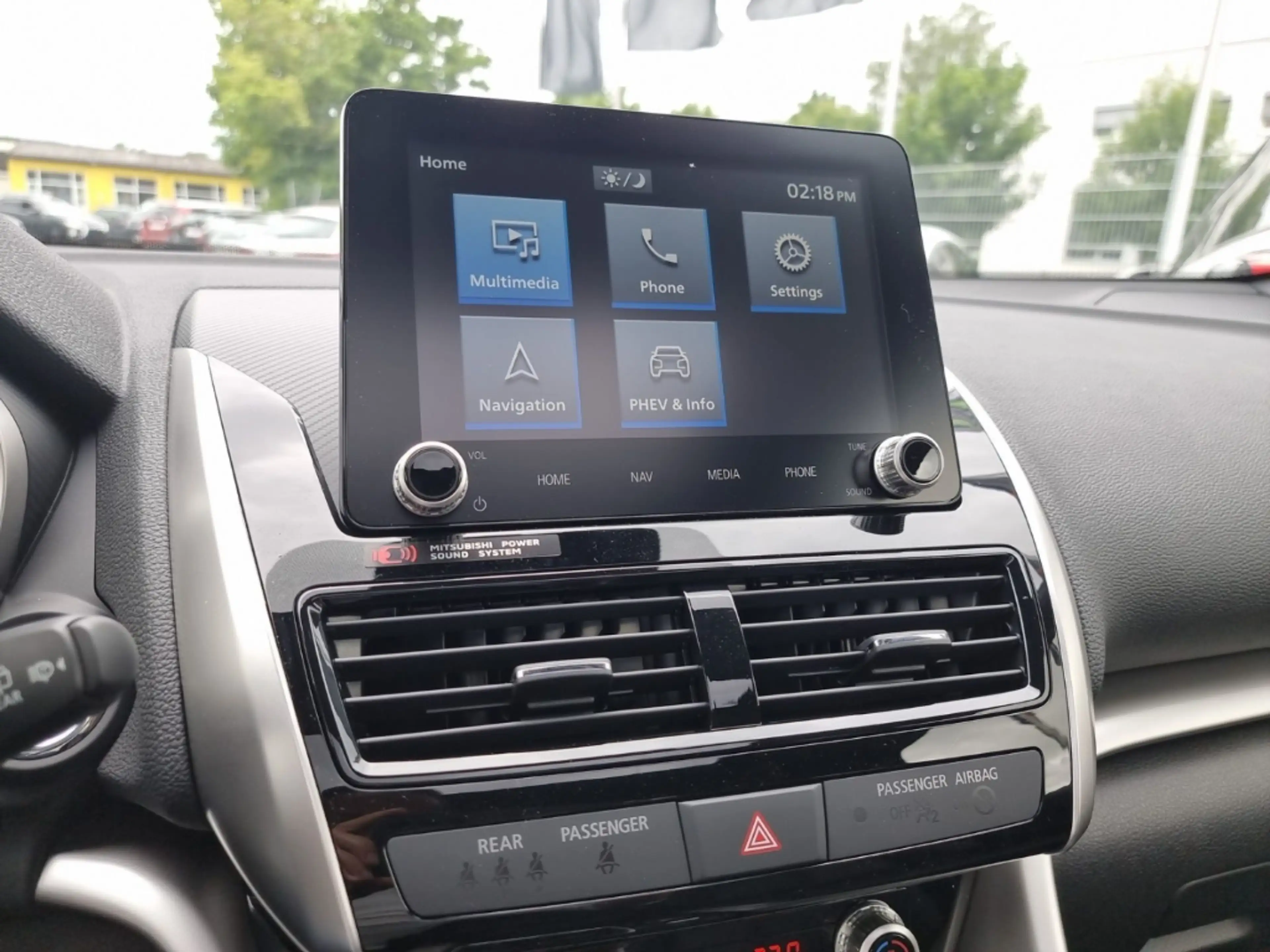 Mitsubishi Eclipse Cross Plug-In Hybrid Top Pano Navi Head-Up — photo 14