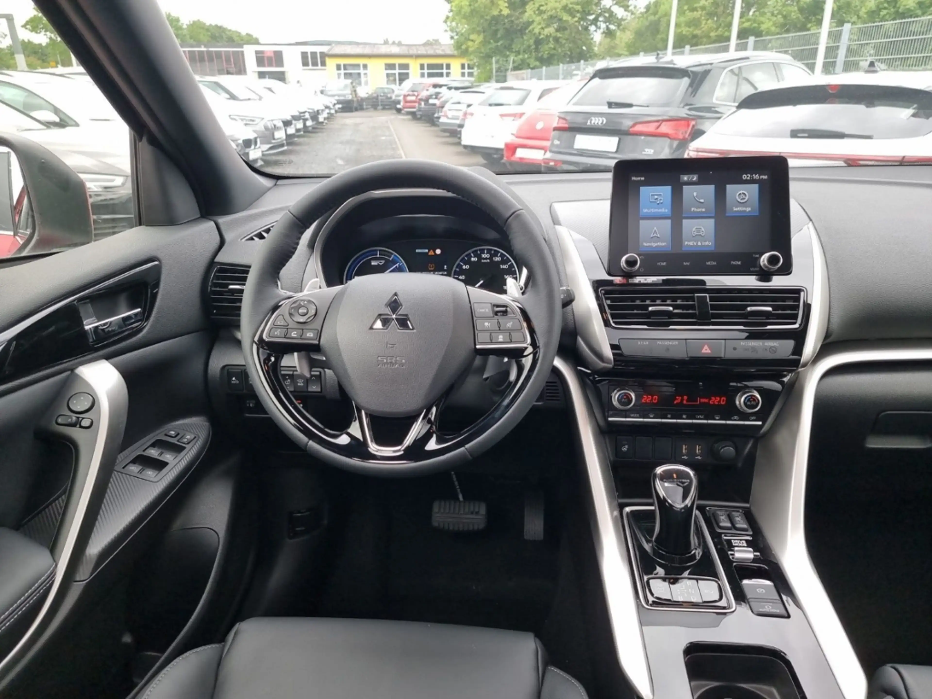 Mitsubishi Eclipse Cross Plug-In Hybrid Top Pano Navi Head-Up — photo 11