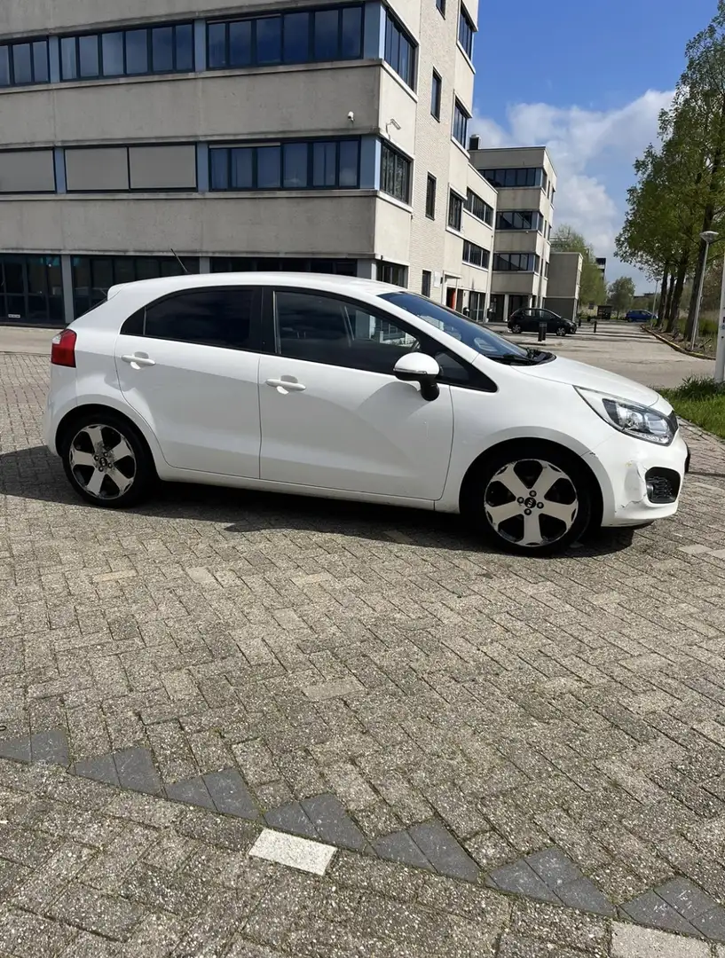Kia Rio 1.2 CVVT Plus Pack Wit - 2
