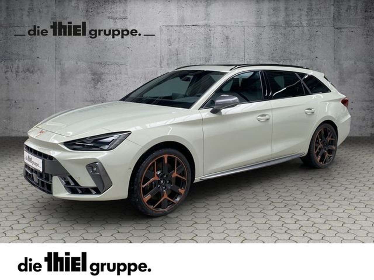 Cupra Leon — Cupra Leon Sportstourer 2.0 TSI VZ 4Drive DSG AHK+Matrix+Pano