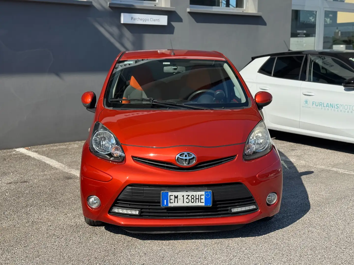 Toyota Aygo Aygo 5p 1.0 Sol Connect Arancione - 2
