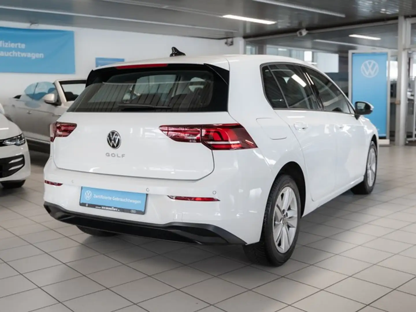 Volkswagen Golf VIII 1,5 TSI Life ACC LED AHK AppConnect Parkpilot Weiß - 2