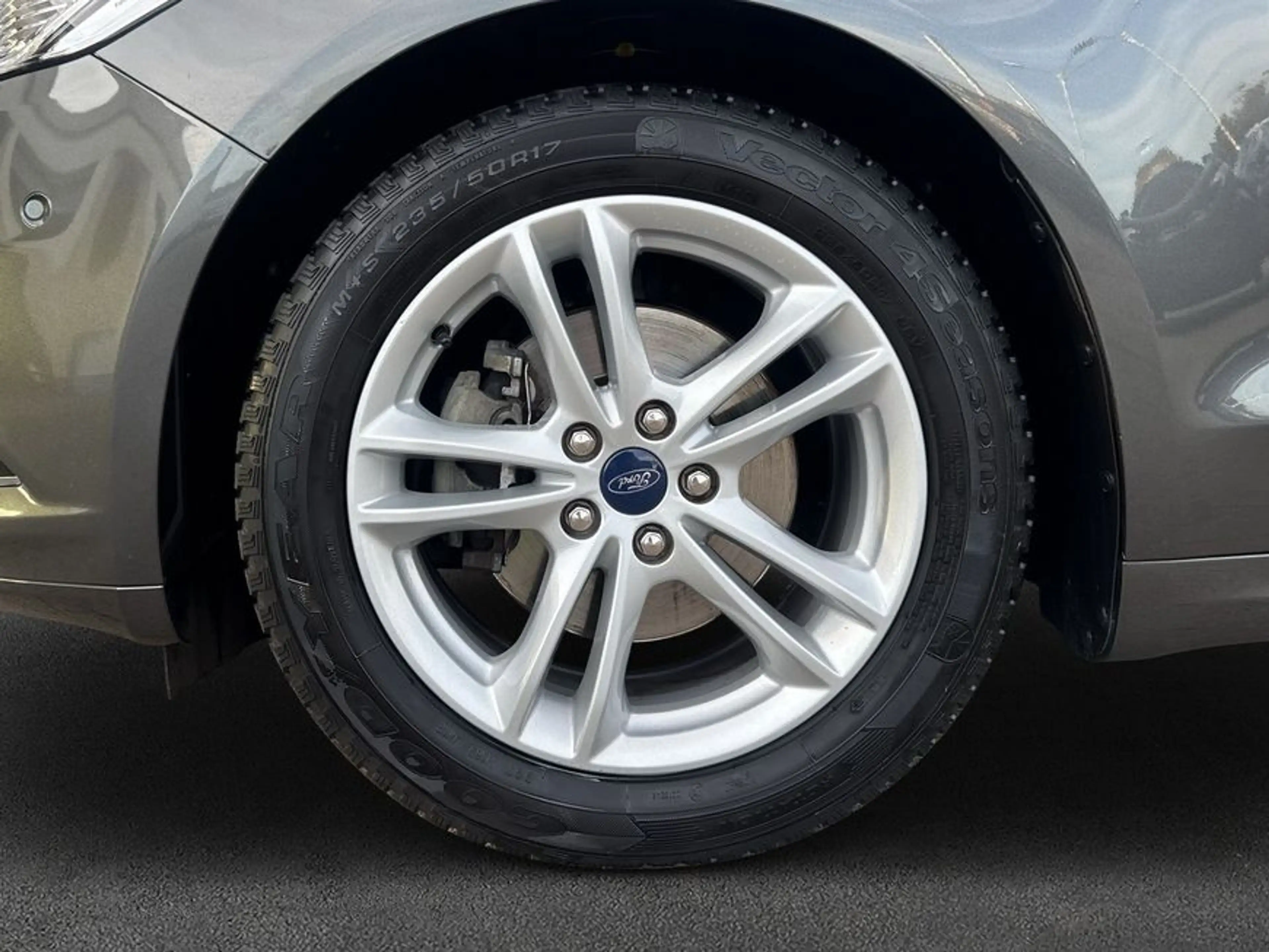 Ford Mondeo Turnier 1.5 EcoBoost Titanium Adaptive LED — photo 7
