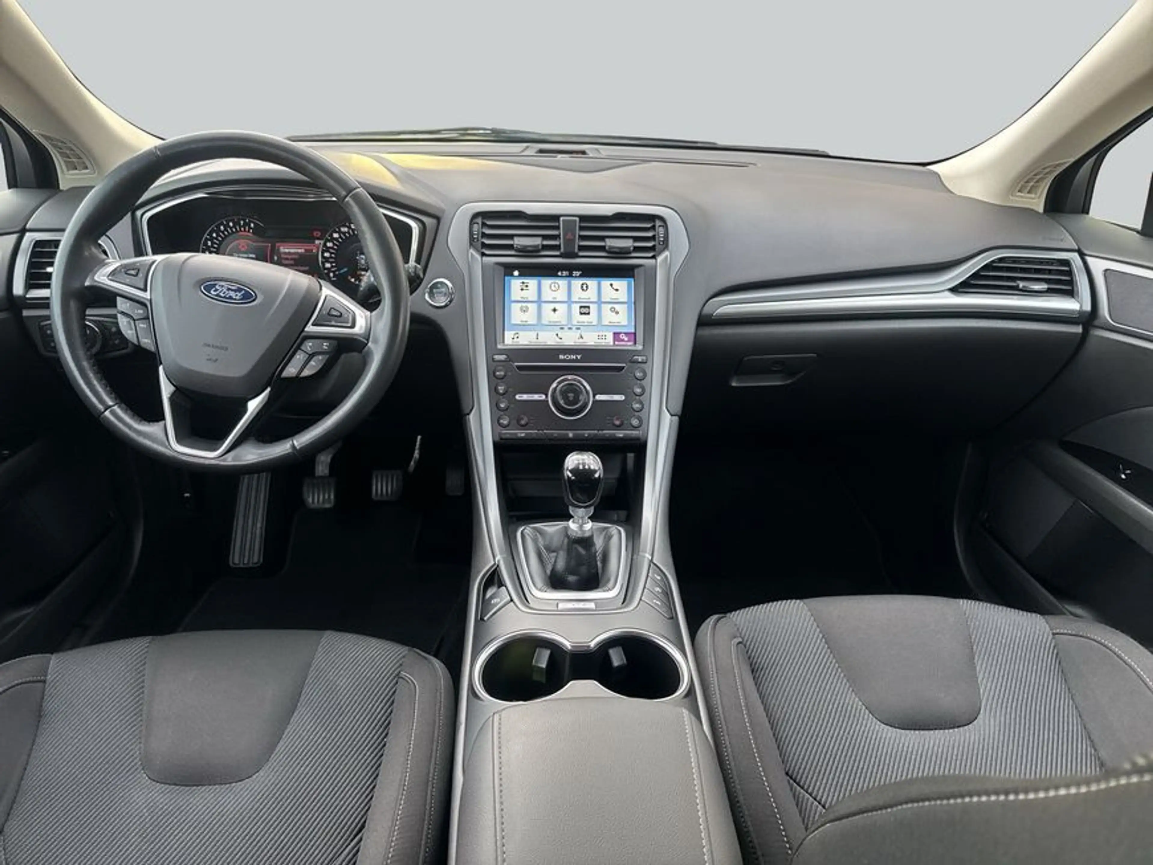 Ford Mondeo Turnier 1.5 EcoBoost Titanium Adaptive LED — photo 13