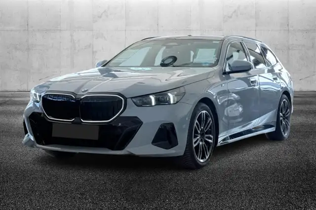 BMW 540 540d 48V xDrive Touring Msport Pro