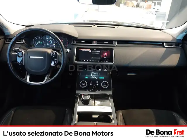 Land Rover Range Rover Velar view 9