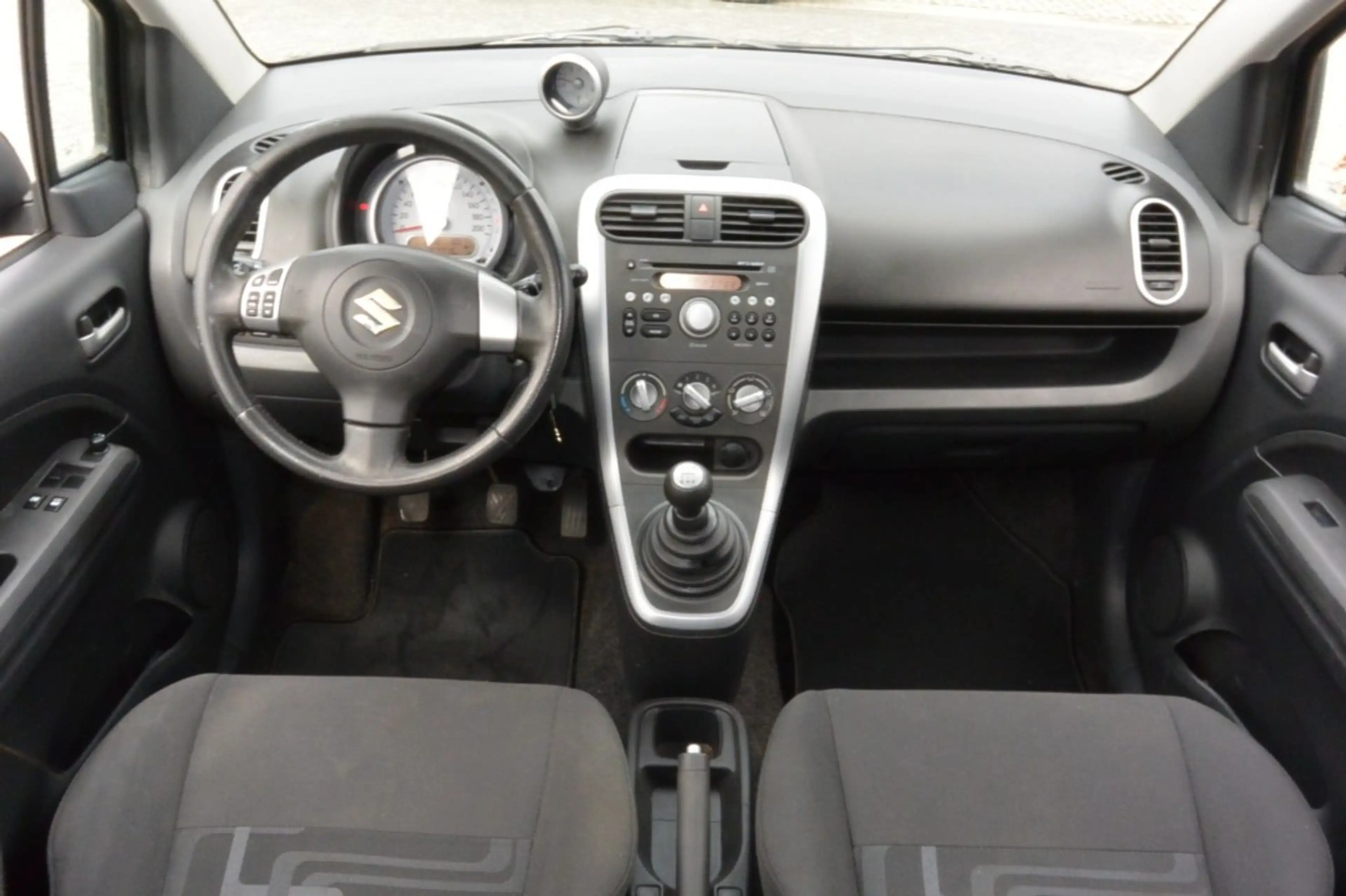 Suzuki Splash 1.0 Comfort 5-deurs Airco — photo 14