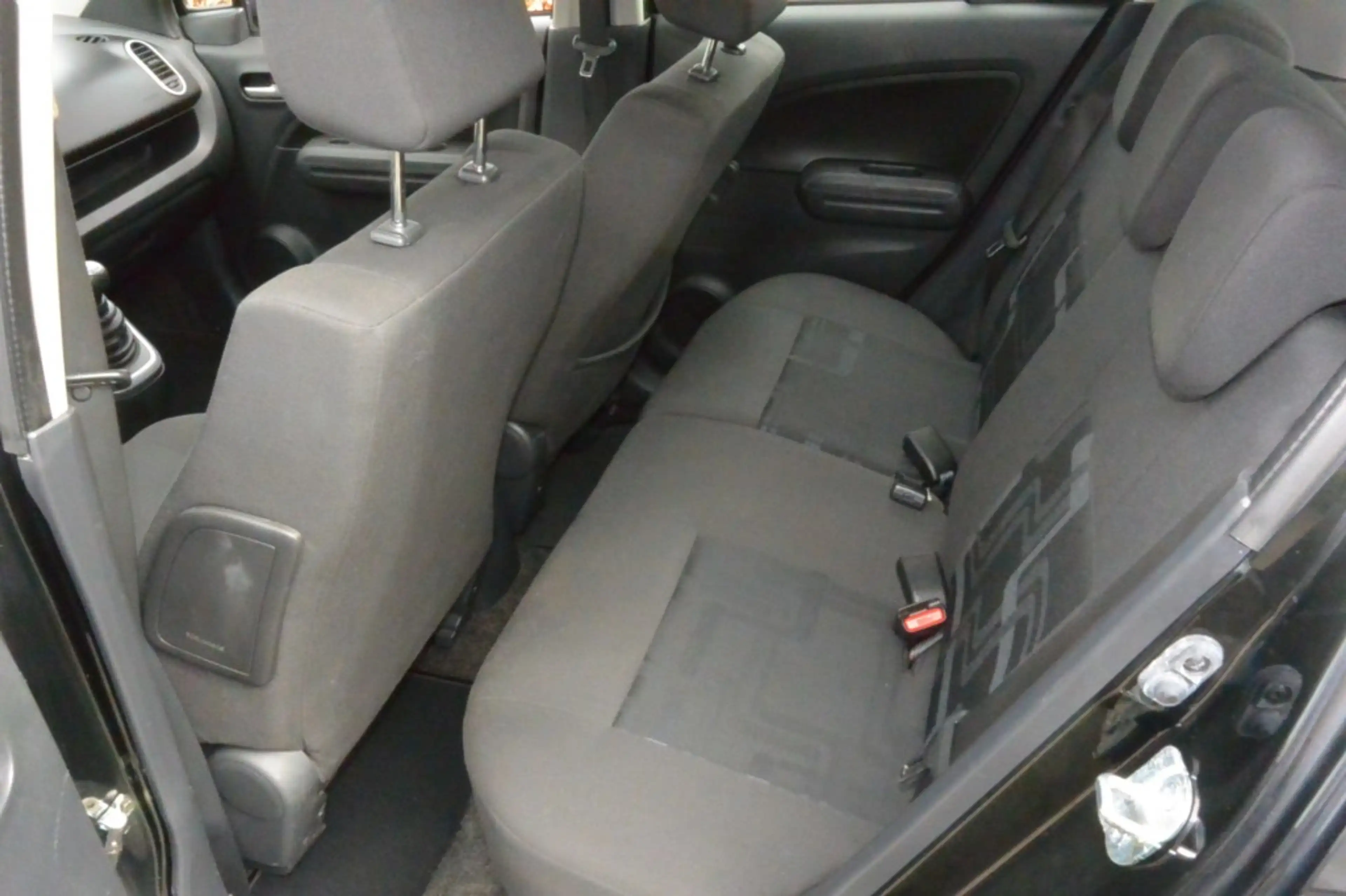 Suzuki Splash 1.0 Comfort 5-deurs Airco — photo 16