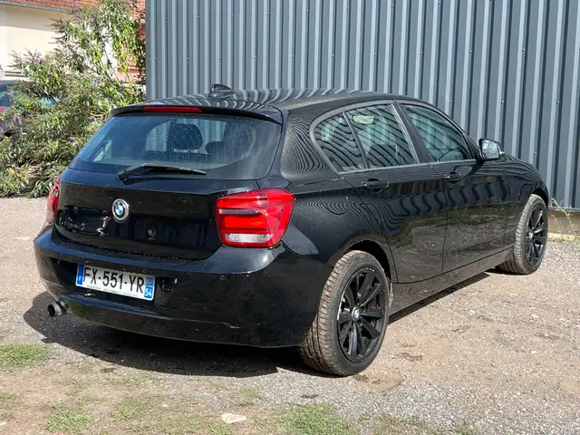 BMW 1 Series view 6