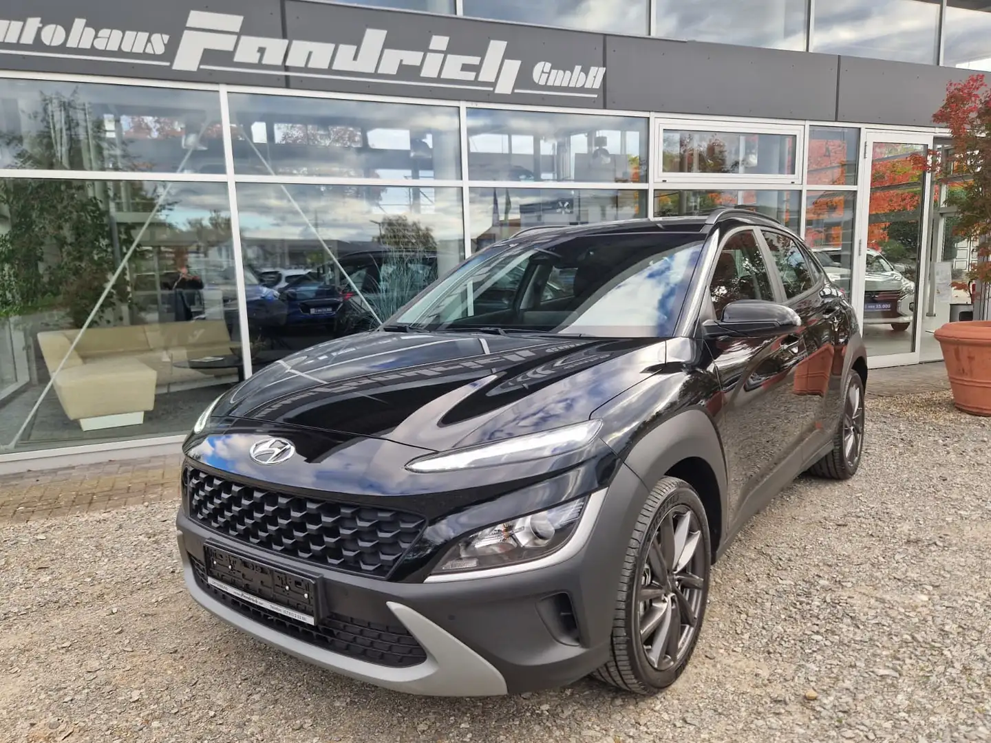 Hyundai KONA Hybrid Facelift MJ23 1.6 GDi 2WD DC Noir - 1