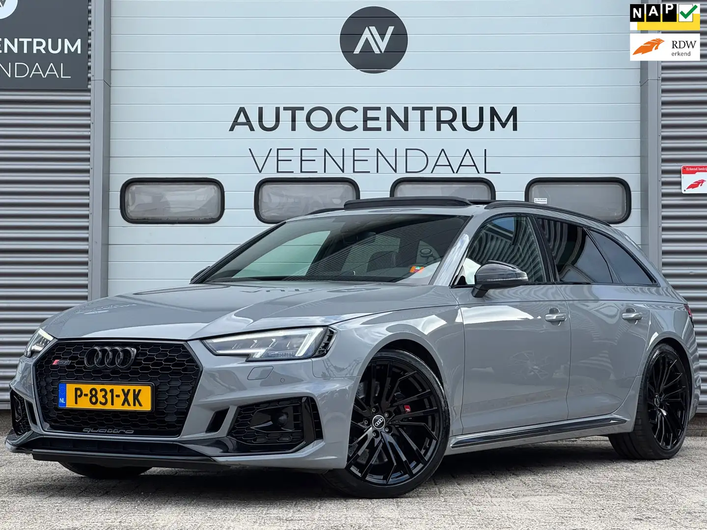 Audi RS4 Avant 2.9 V6 TFSI Quattro PANO/VIRTUAL/B&O/DYNAMIC Grijs - 1