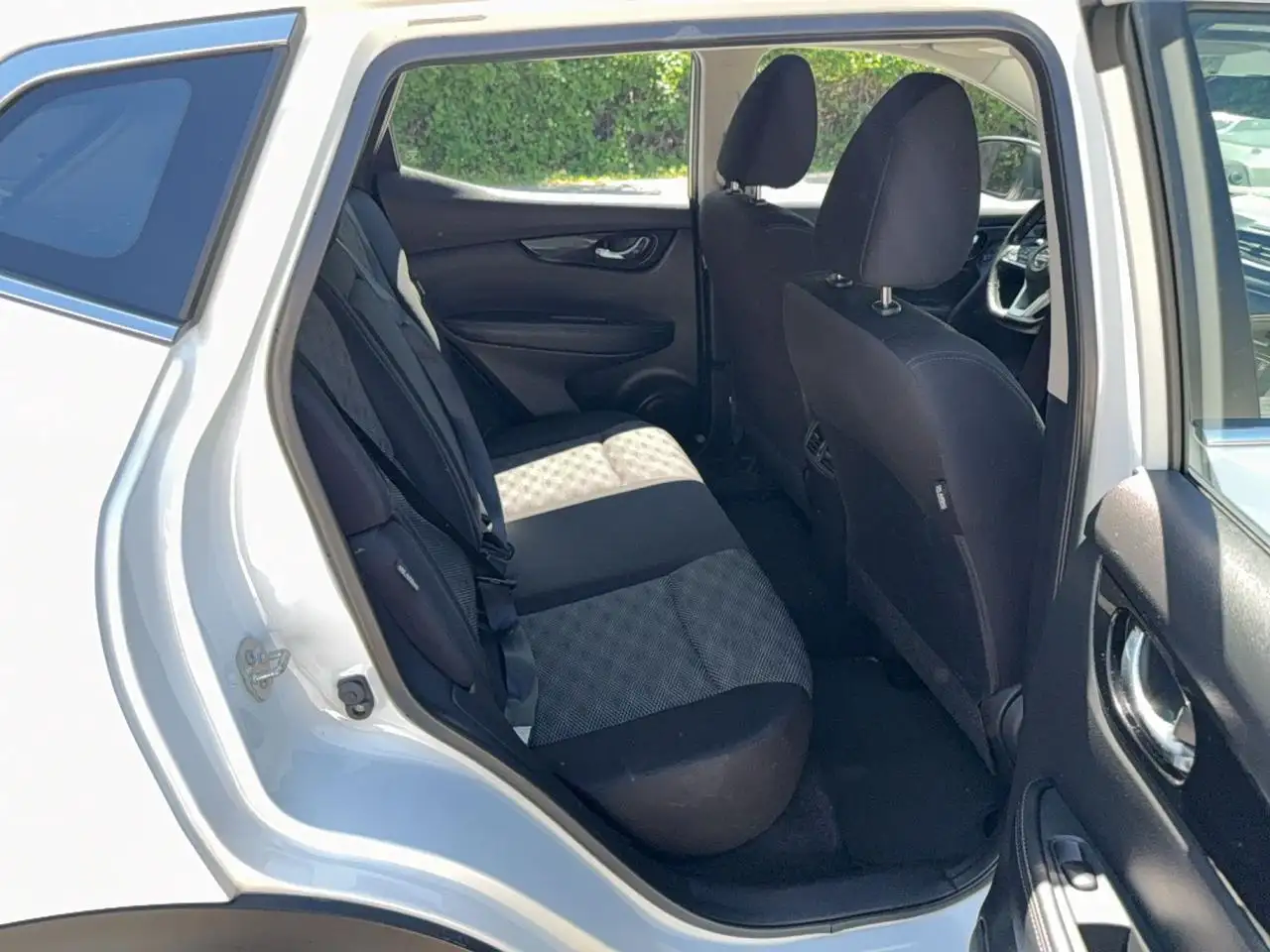 Nissan Qashqai снимка Nissan Qashqai