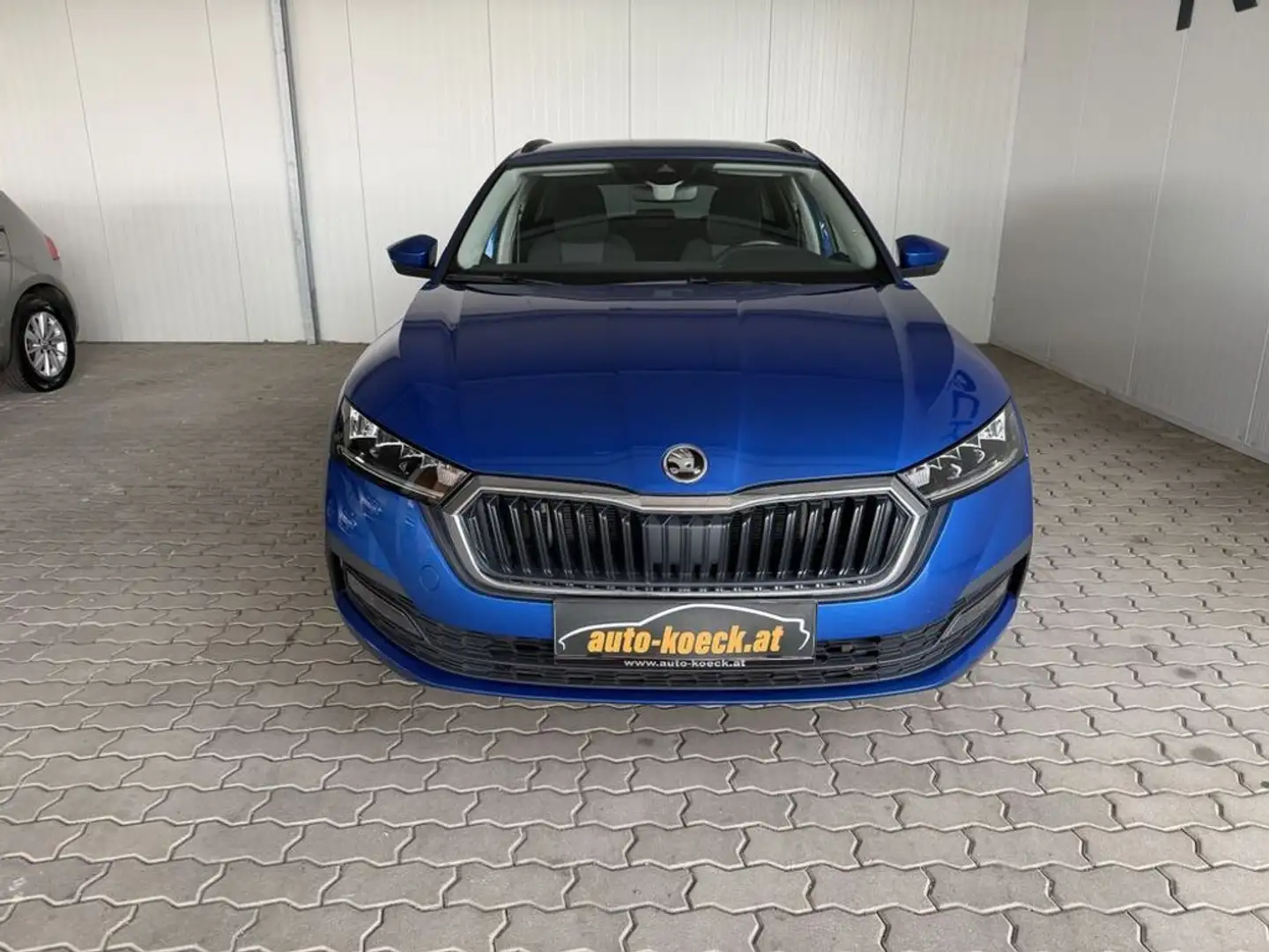 Skoda Octavia Ambition 4x4 Blau - 2
