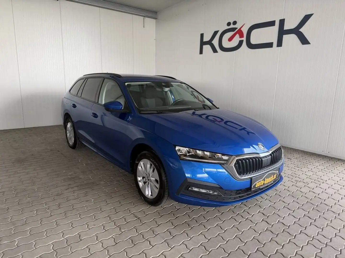Skoda Octavia Ambition 4x4 Blau - 1
