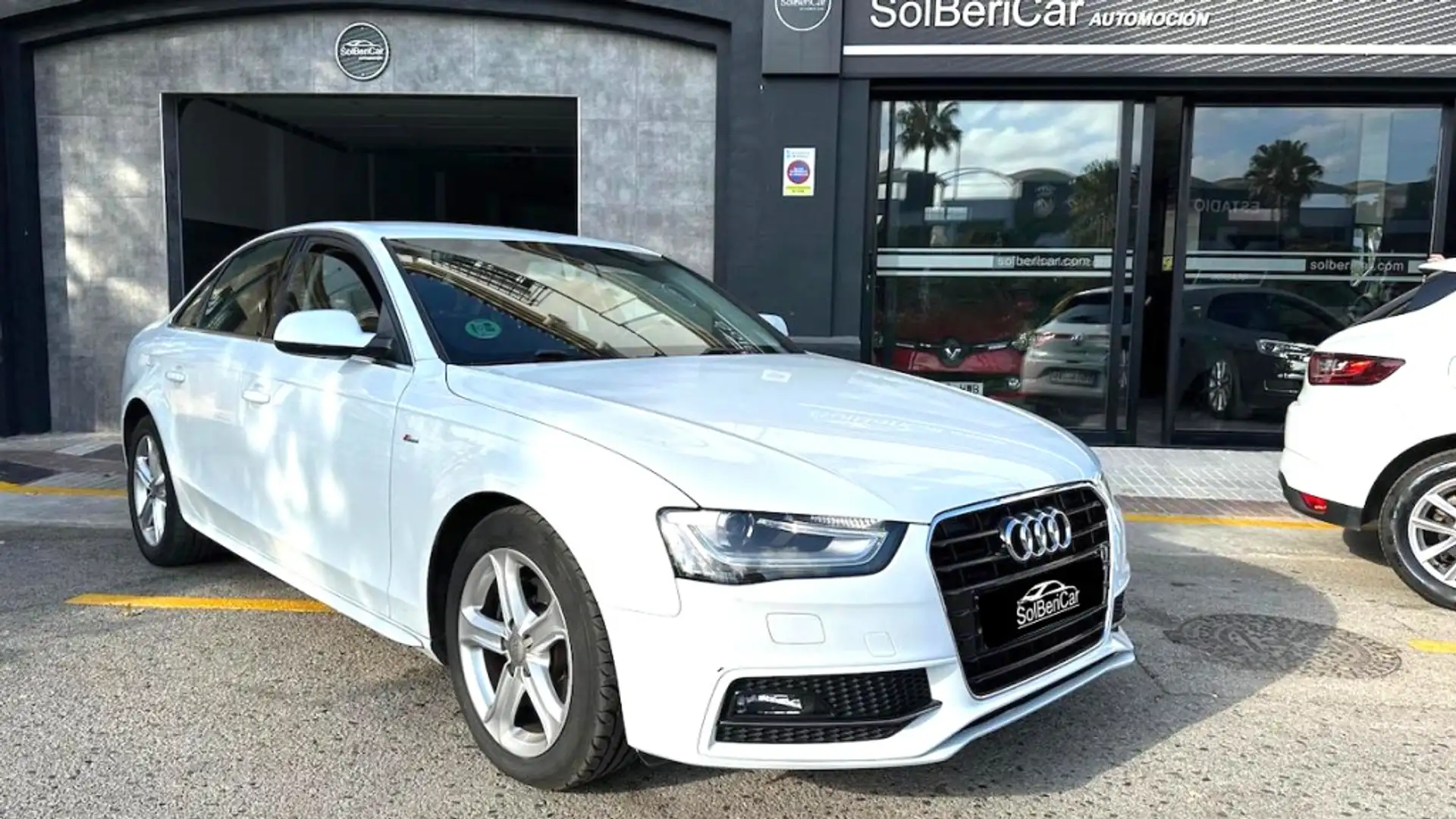 Audi A4 2.0TDI Advanced edition Mulltitronic DPF 150 Alb - 1