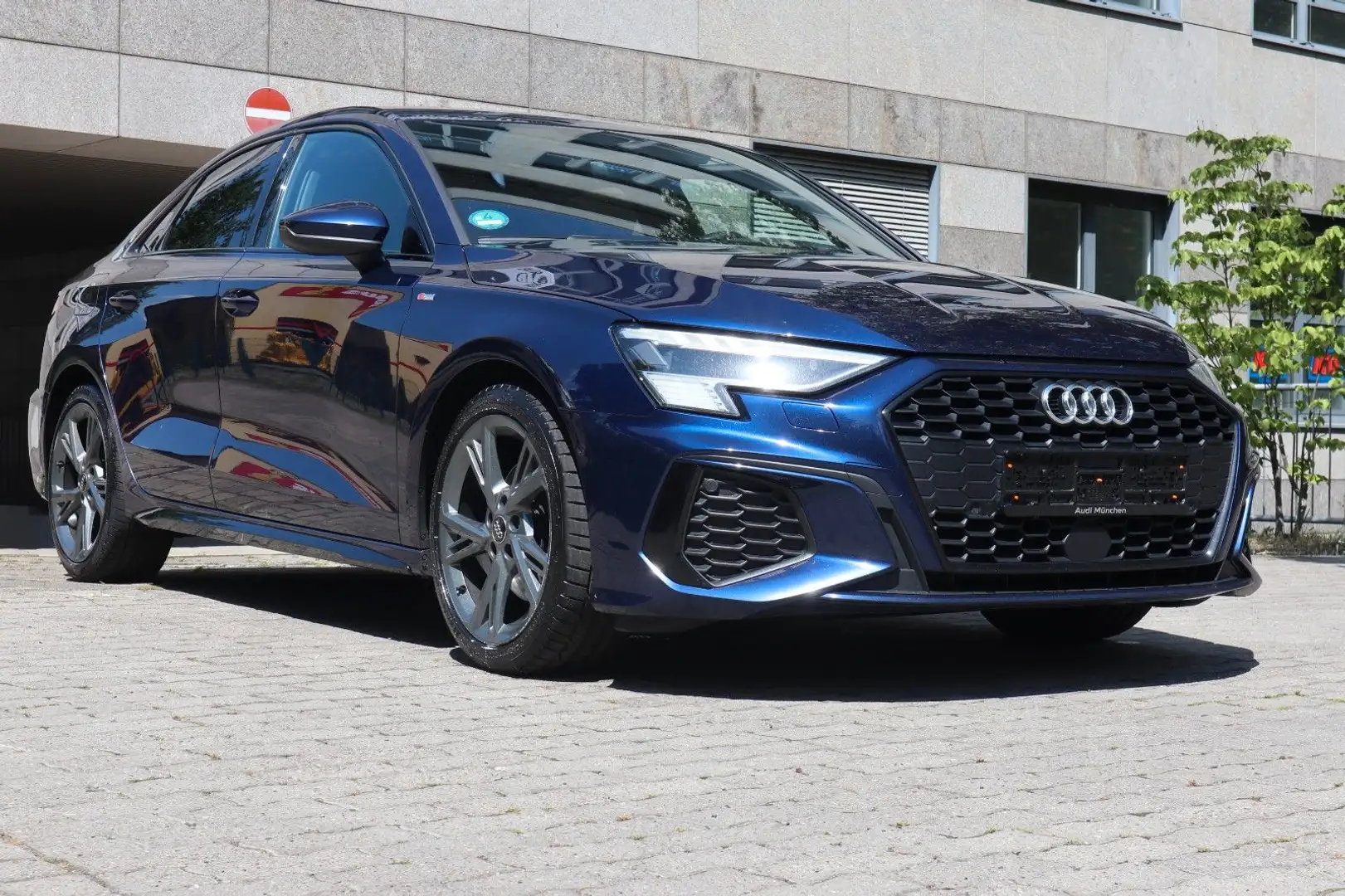 Audi A3 Limousine 35 TDI S line HUD B&O Virtual Tacho Blau - 1