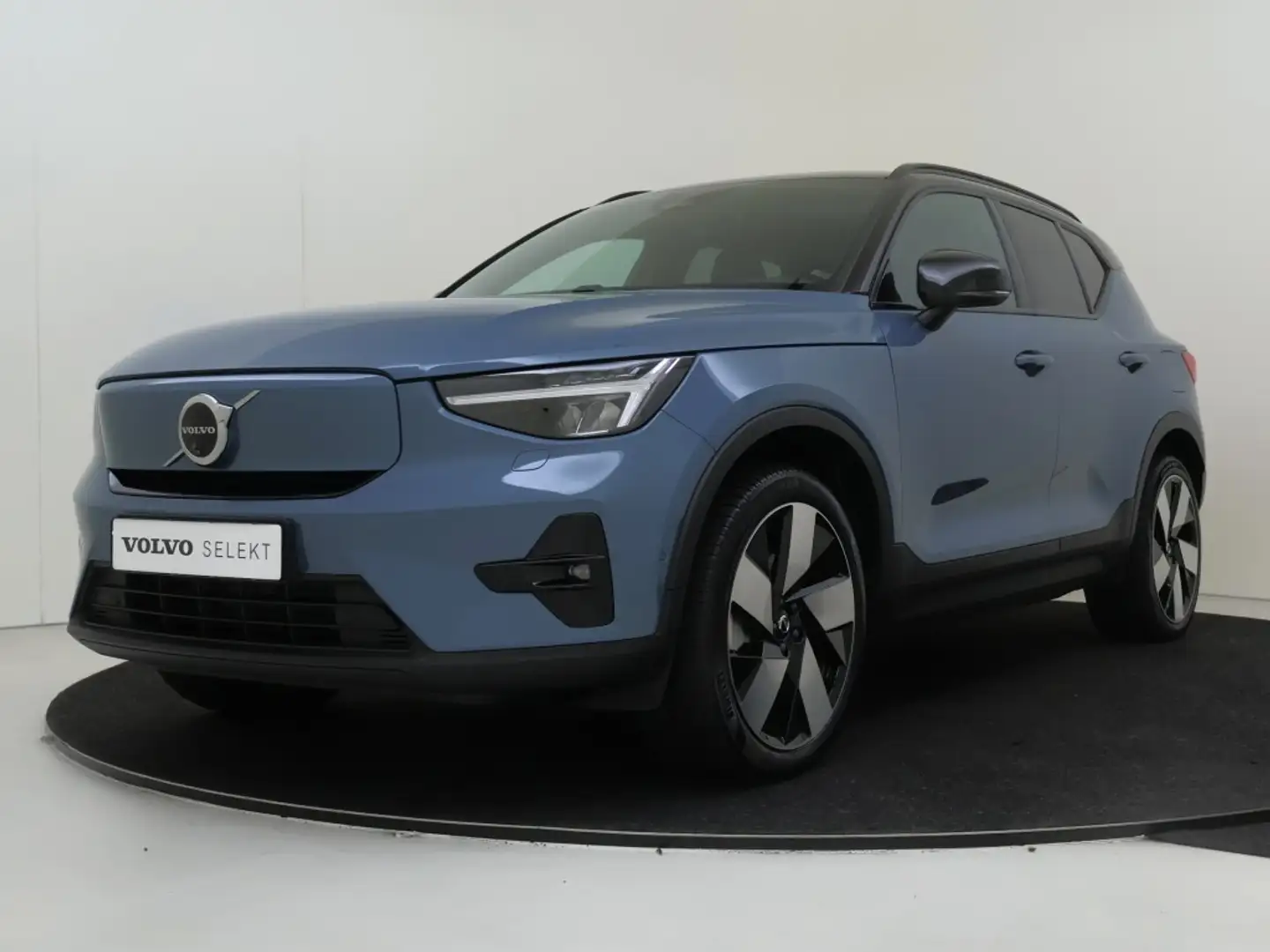 Volvo XC40 Extended Range. Ultimate 82 kWh | Trekhaak | Panor Bleu - 2